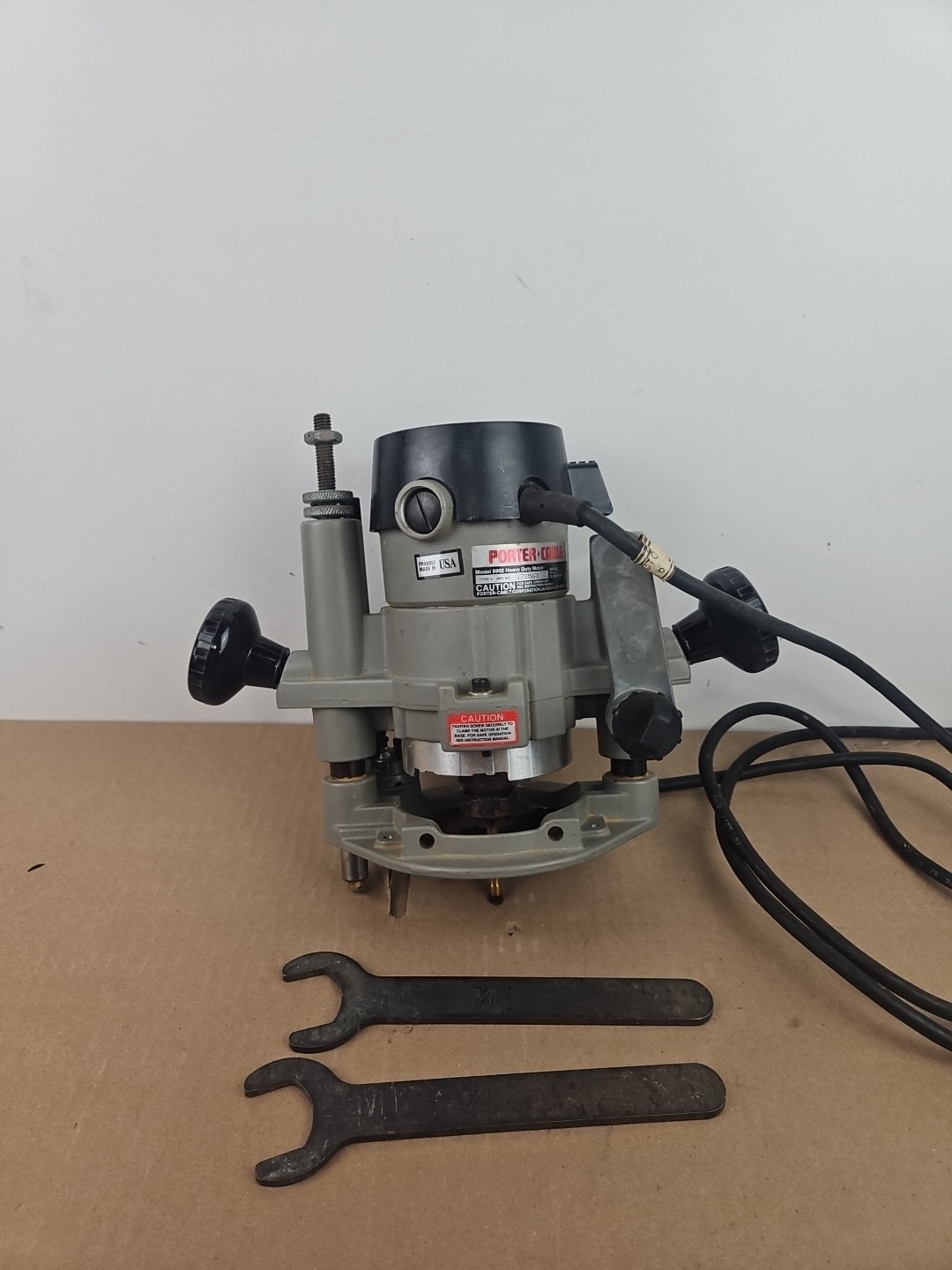 Porter Cable model 6902 type 5 Router with 6931 Base works great see pictures
