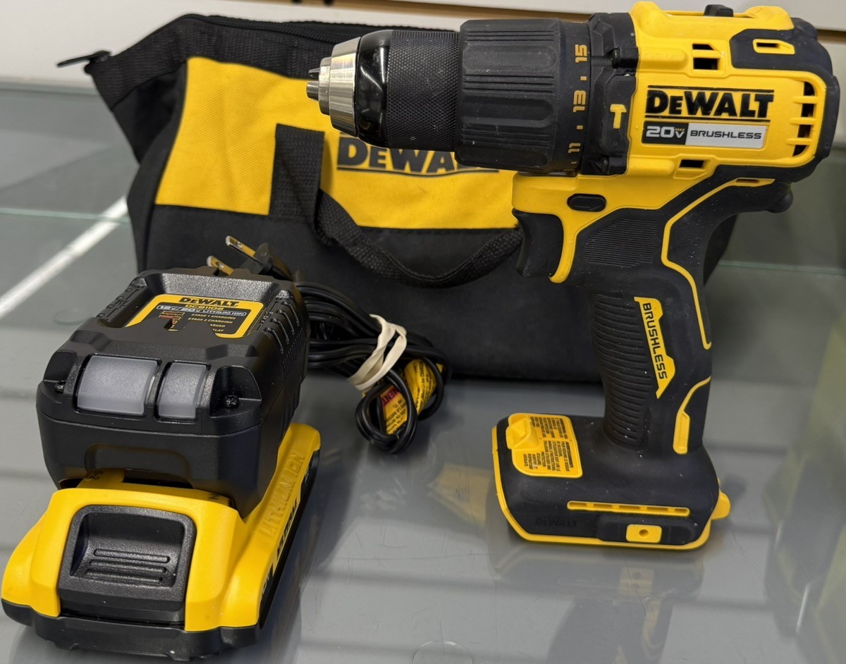 DeWalt DCD798 1/2&Prime; 20V Cordless Hammer Drill/Driver w/ 2Ah Battery & (PD3049451)