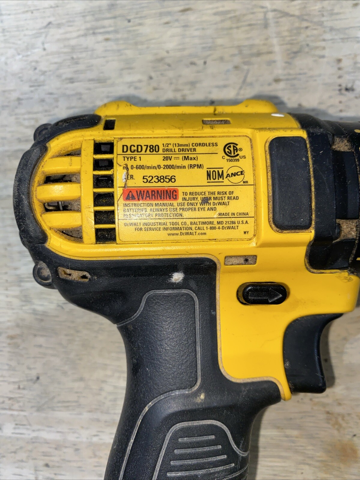 DEWALT DCF885C2 20V MAX Lithium Ion Cordless Drill Driver Kit- 2 Batt & Charger