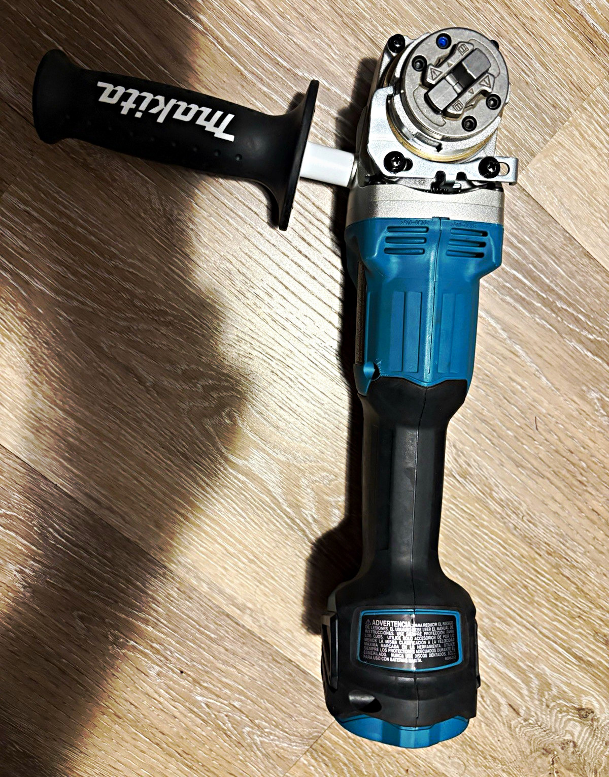 Makita XAG25 18V LXT Brushless Cordless 5 in Angle Grinder Tool Only