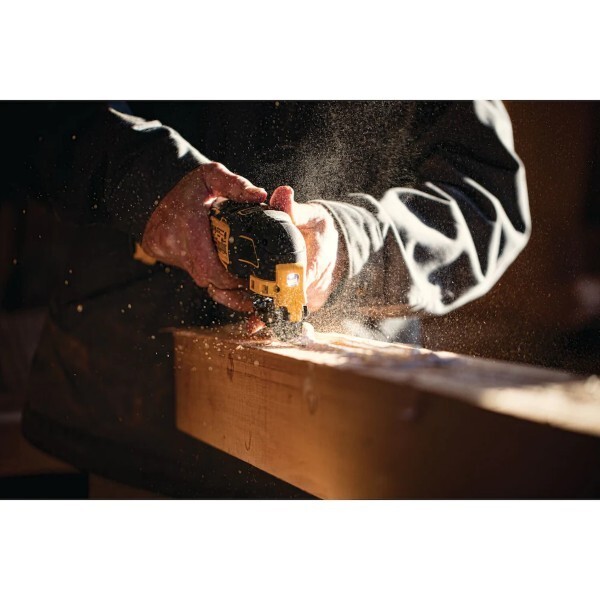 DEWALT CANADA 20V MAX ATOMIC Oscillating Multi-Tool Kit