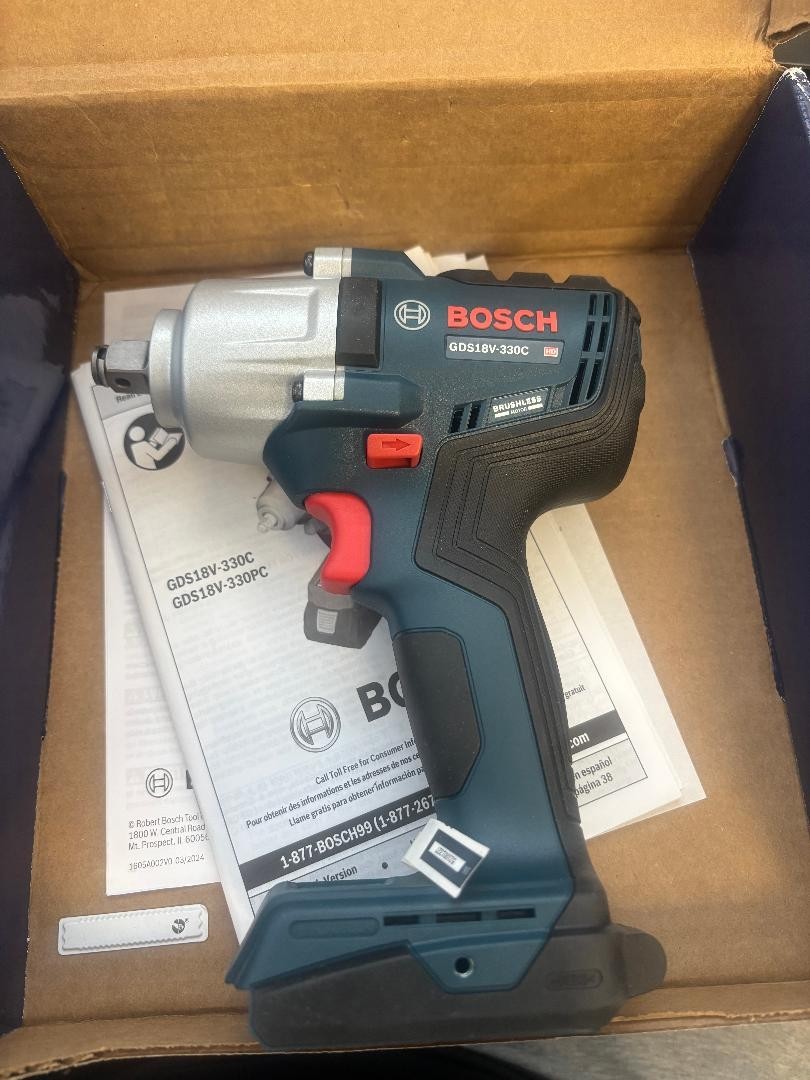 Bosch 18V Cordless Mid-Torque Impact Wrench 1/2&Prime; GDS18V-330CN Tool Only