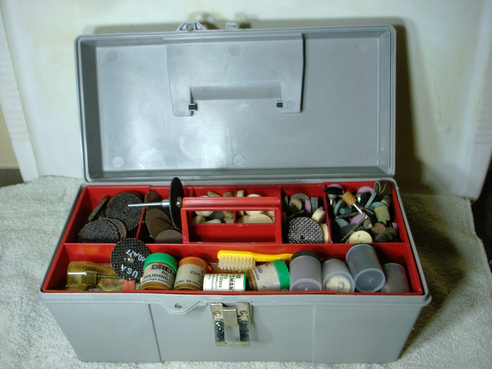 Craftsman Single Speed Rotary Tool Drill Grinder / WITH MANY ACCESSORIES
