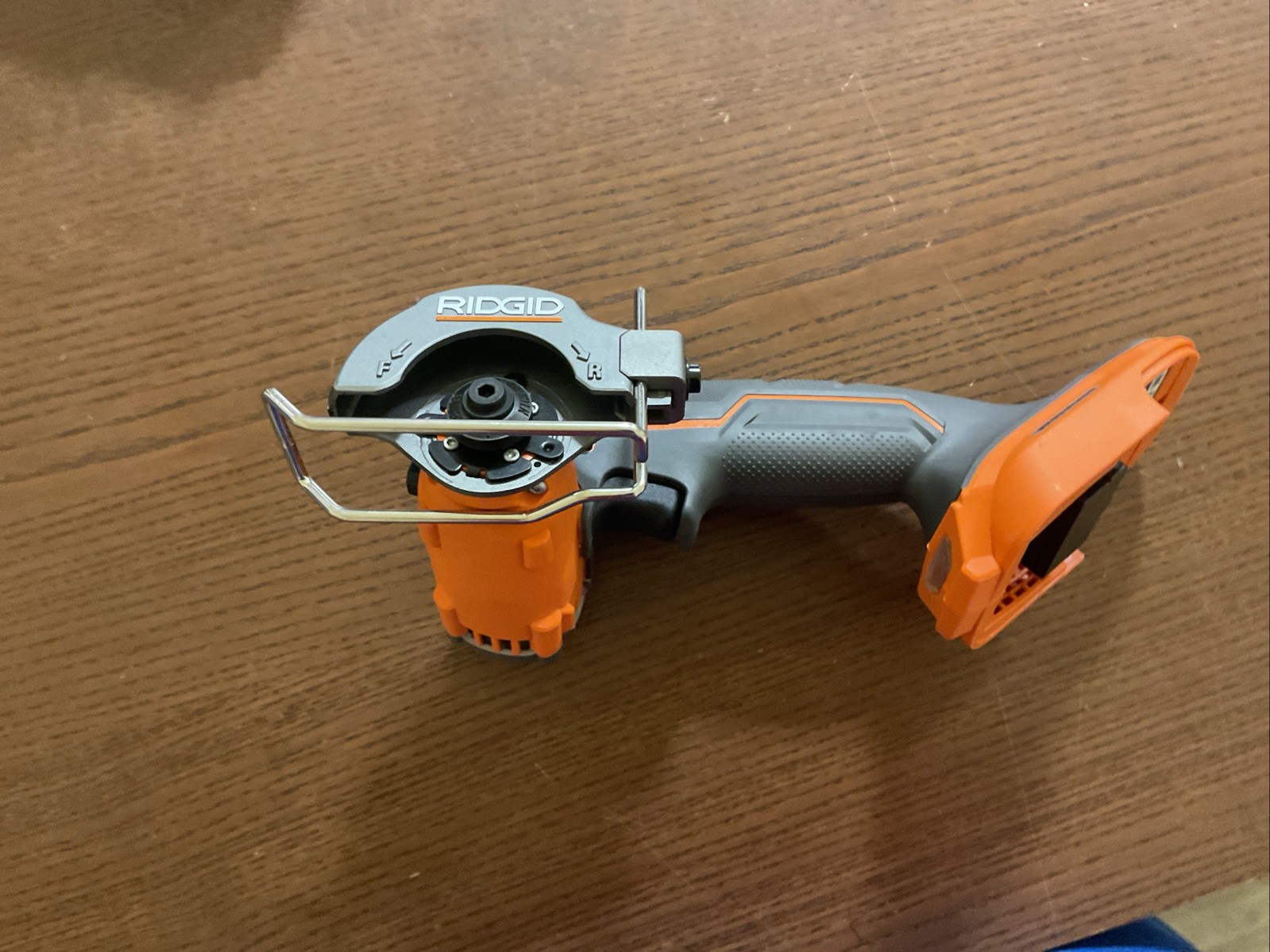 RIDGID 18-Volt SubCompact Lithium-Ion Cordless Multi-Material Saw