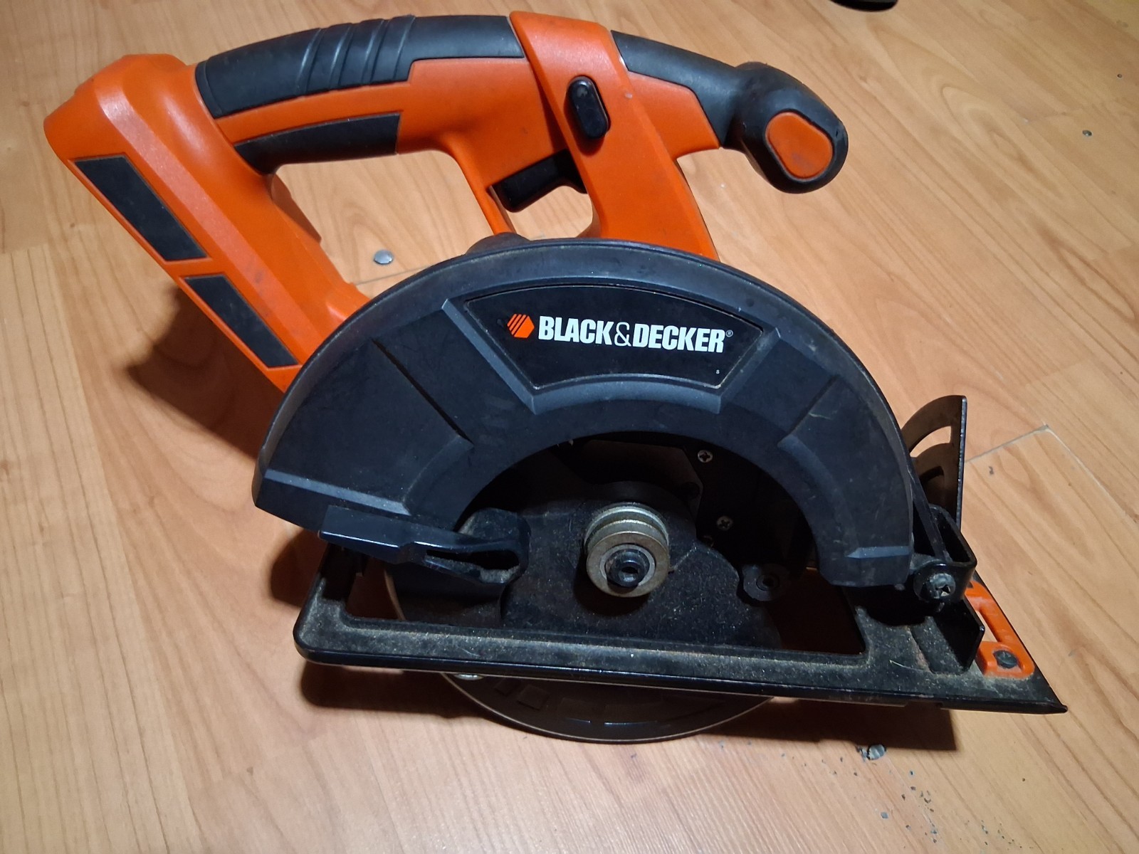 BLACK+DECKER Circular Saw Orange and Black Handheld Power Tool