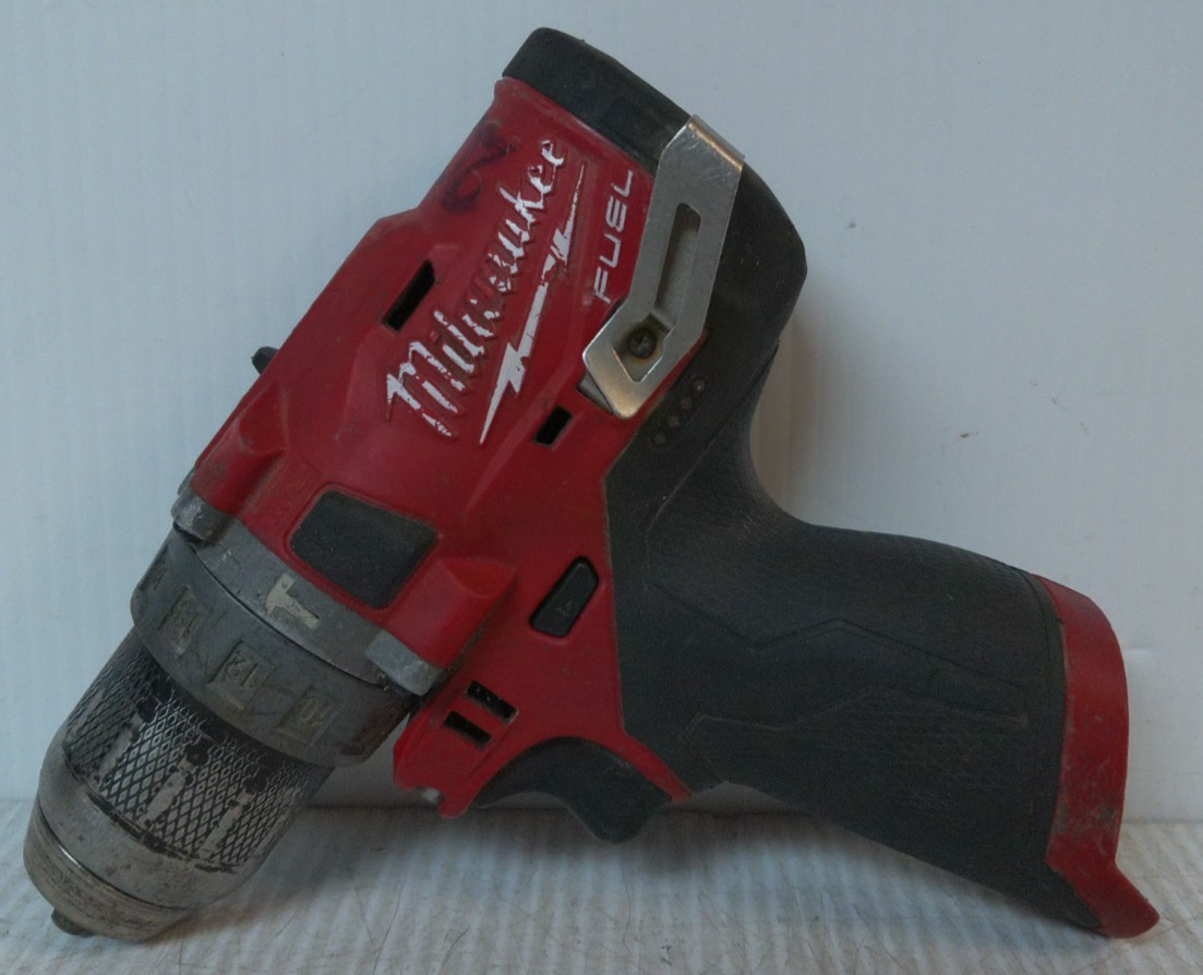 (MA1) Milwaukee 2504-20 M12 12V 1/2&Prime; Cordless Mini Drill/Driver