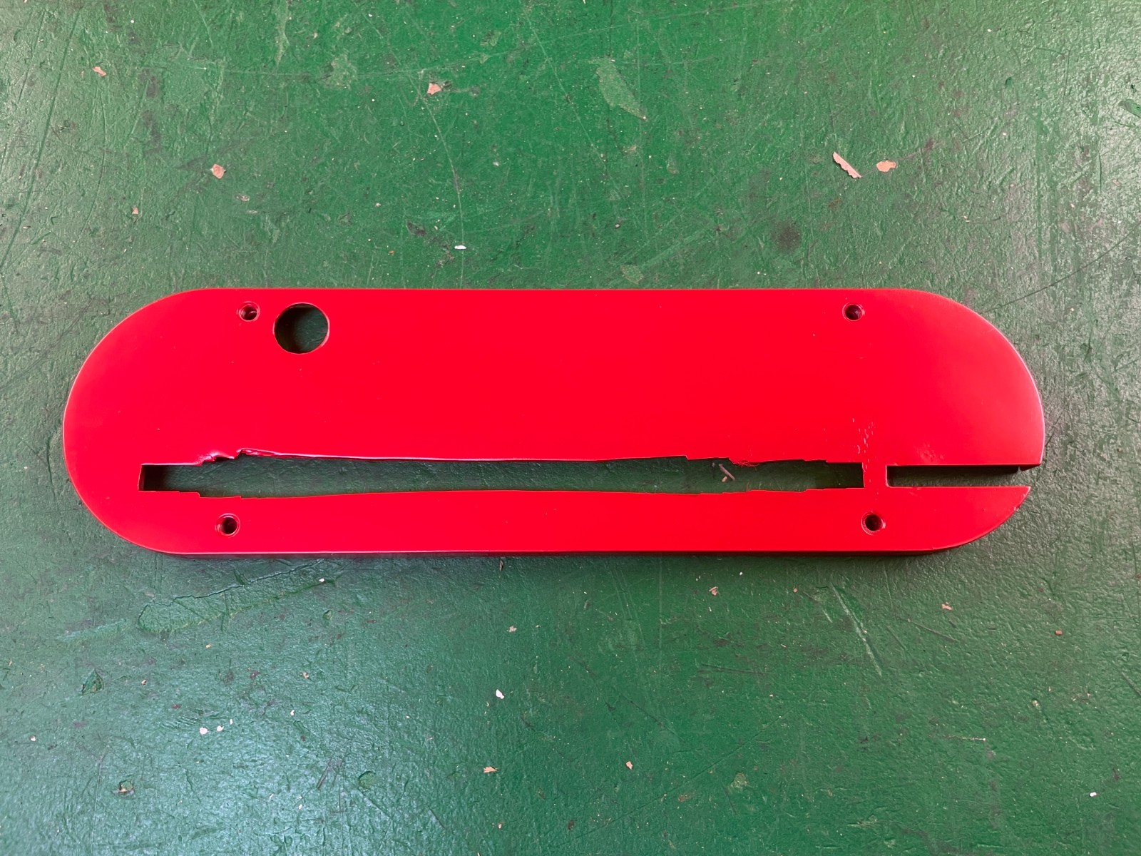 READ SLIGHT DAMAGE Delta Unisaw Table Saw Throat Plate Insert 13-5/16&Prime; x 3-3/4&Prime;
