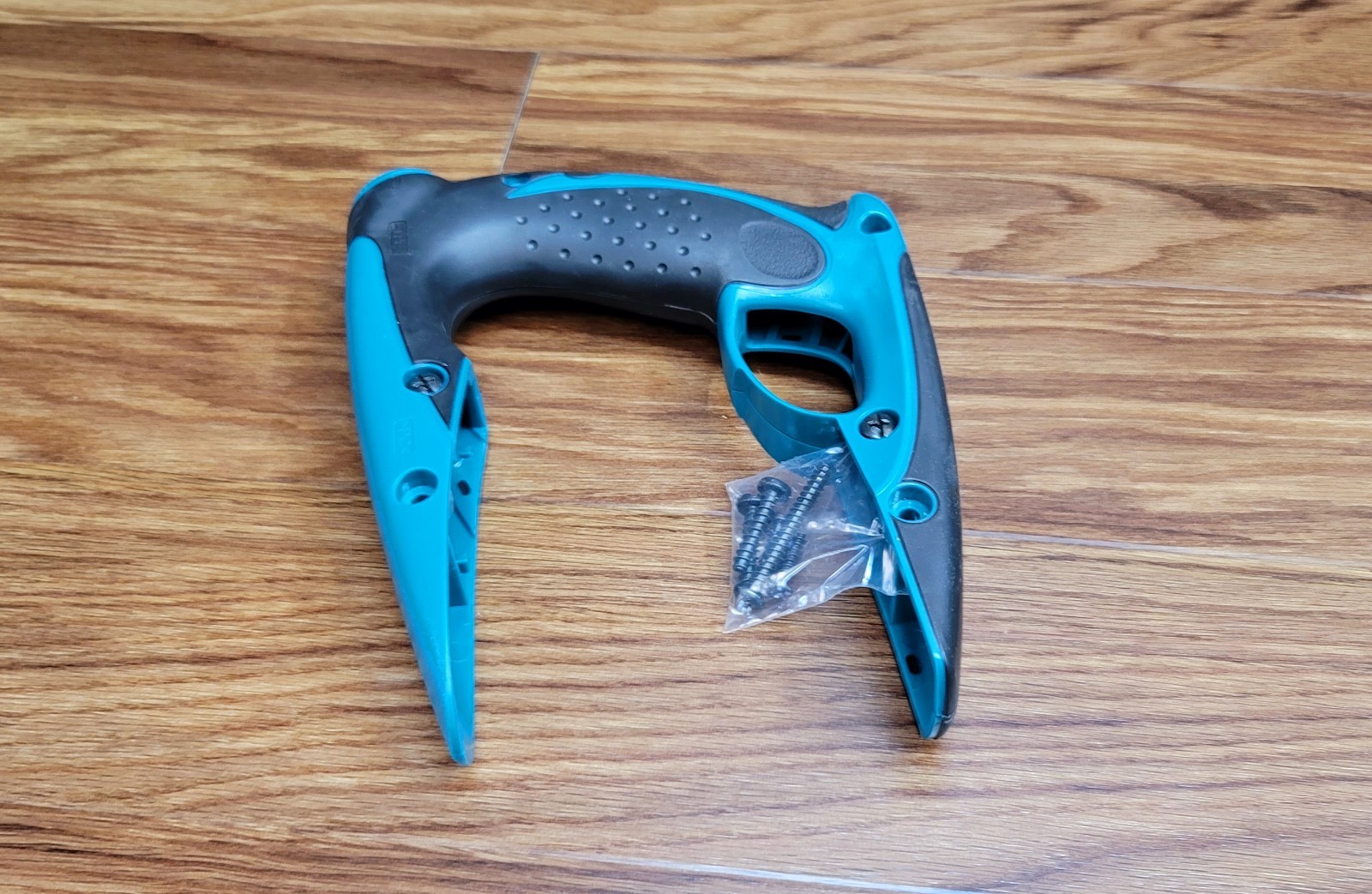 Makita HANDLE SET FOR 5377MG 7-1/4&Prime; Magnesium Hypoid Saw MK-188185-3