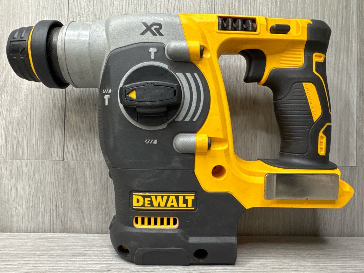 DeWalt DCH273 20V Max XR Brushless 1 Inch SDS Plus Rotary Hammer (A1D031897)