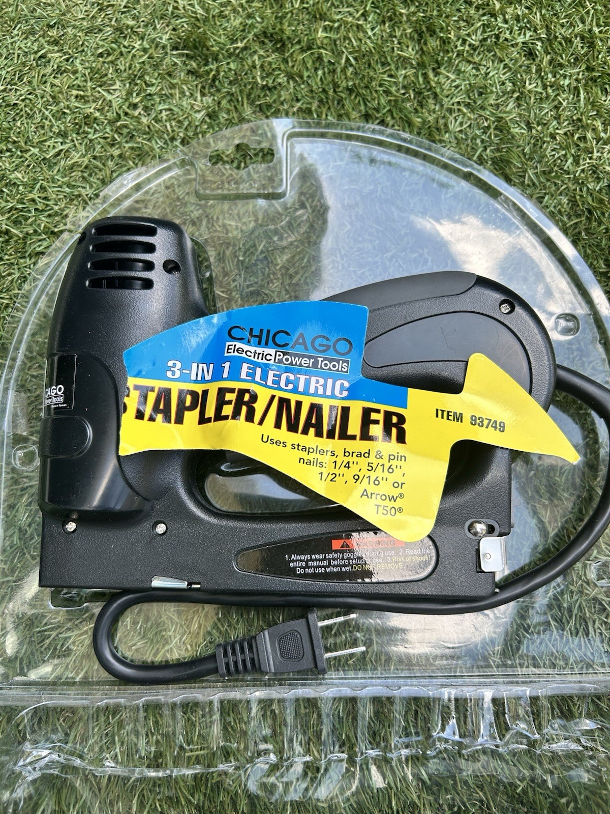 Chicago Electric Power Tools 3-in-1 Stapler/Nailer 120V 18 Gauge 1/4-9/16in