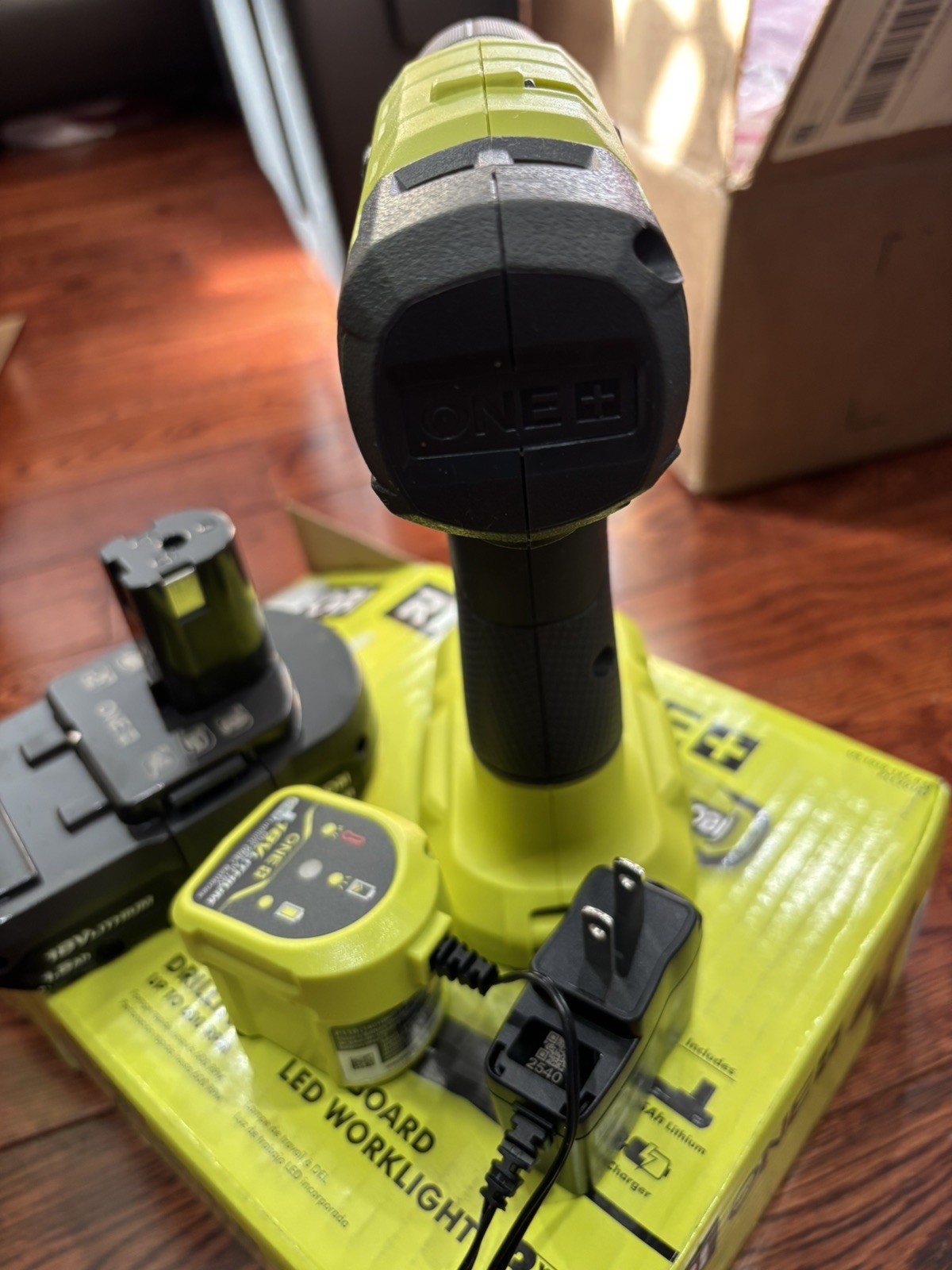 RYOBI PCL201K1 ONE+ 18V 3/8&Prime; Drill/Driver Kit 1.5 Ah Battery & Charger