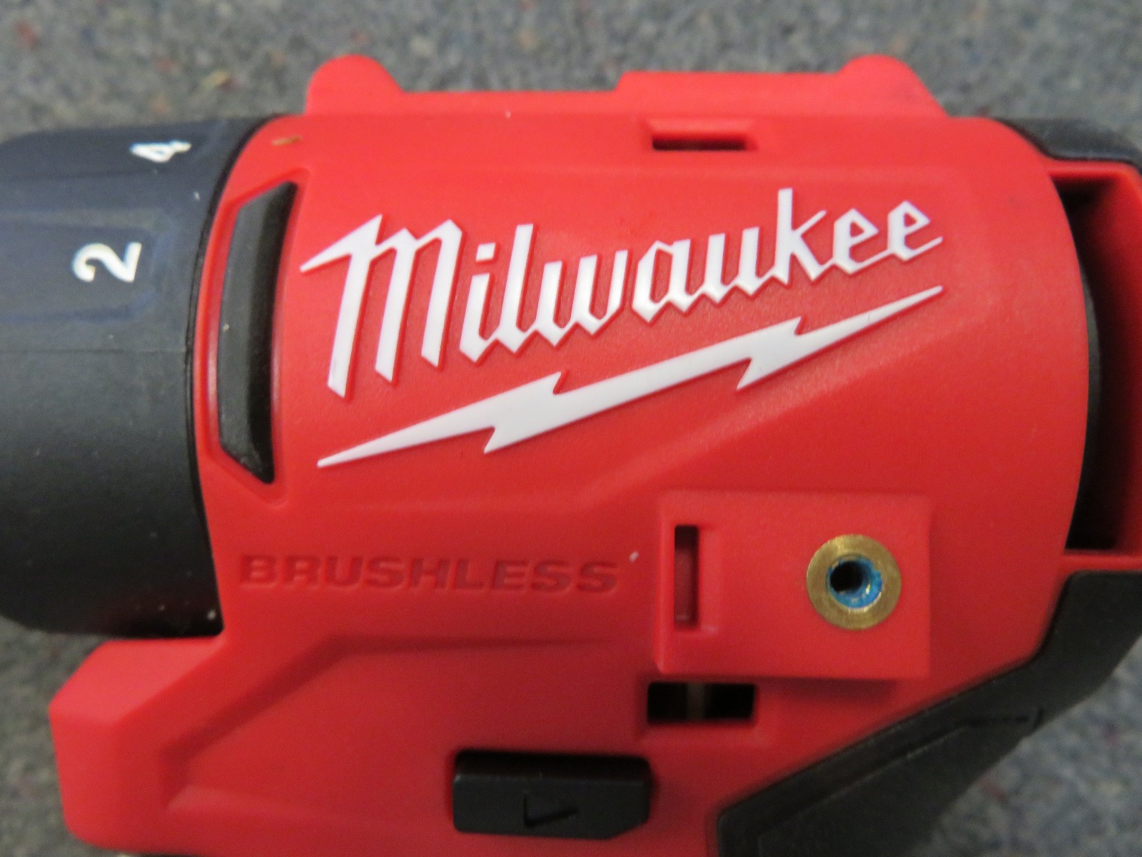 Milwaukee 3401 & 3450-20 Impact & Drill/Driver Combo Set 2 M12 Batteries Charger