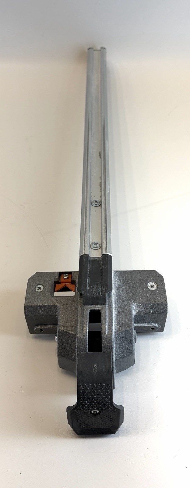 Ridgid 7 in Corded Table Top Wet Tile Saw 6.5 Amps Model R4021
