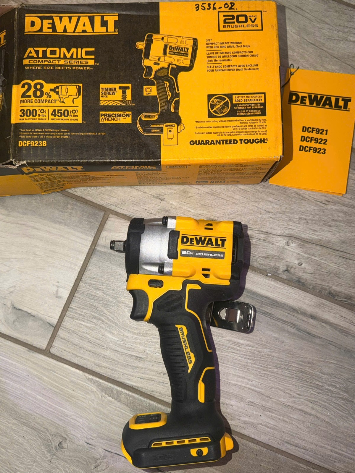 DEWALT DCF923B ATOMIC 20V MAX 3/8&Prime; Cordless Hog Ring Impact Wrench (Tool Only)