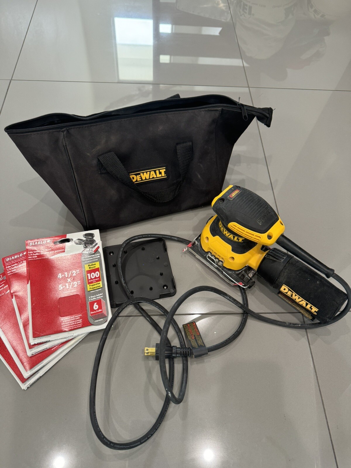 DEWALT DWE6411 1/4&Prime; Corded Electric Sheet Palm Sander