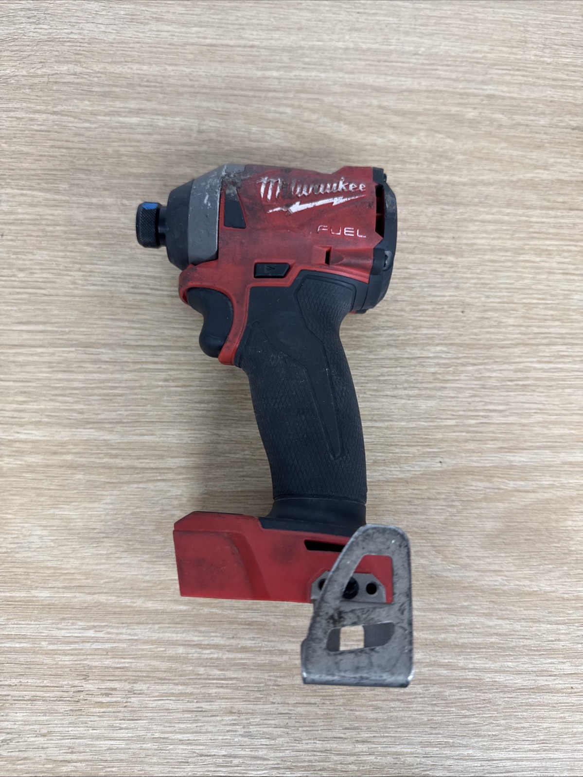 Milwaukee 2853-20 M18 Compact FUEL 1/4&Prime; Hex Impact Driver FOR REPAIR ONLY –