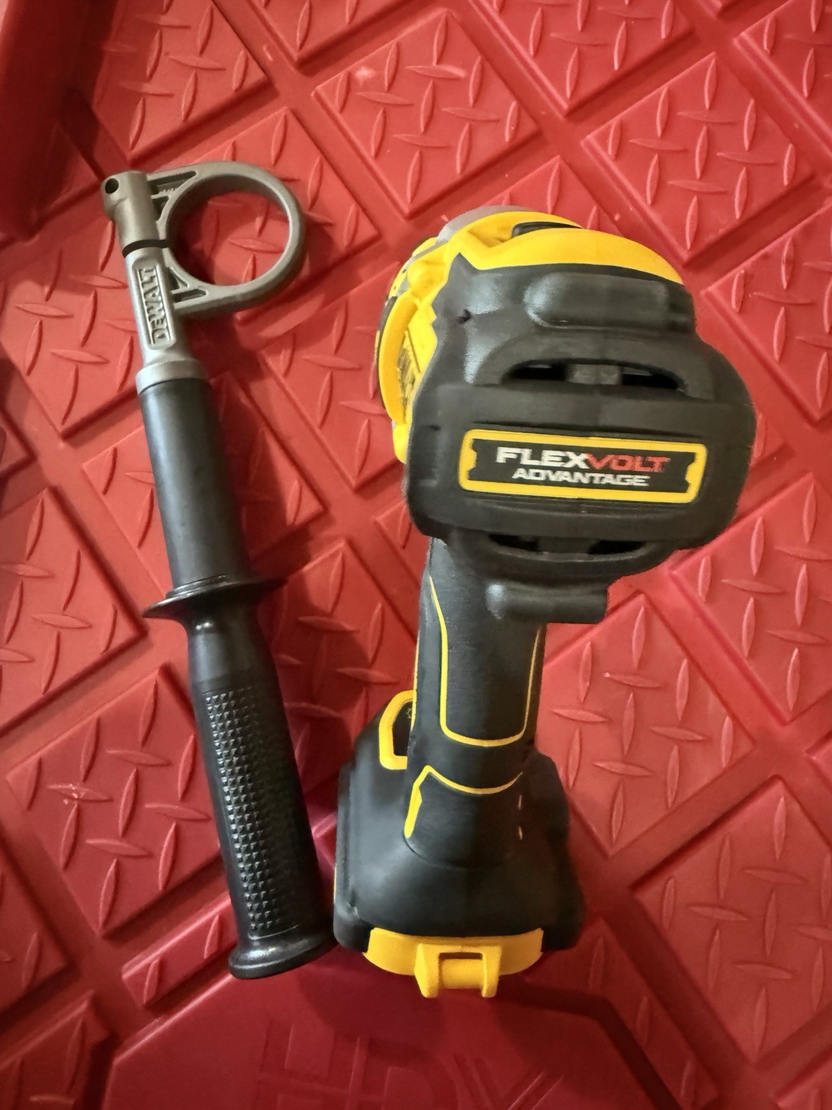 DEWALT DCD999 20V Brushless FlexVolt Advantage Hammer Drill w/ Aux Handle