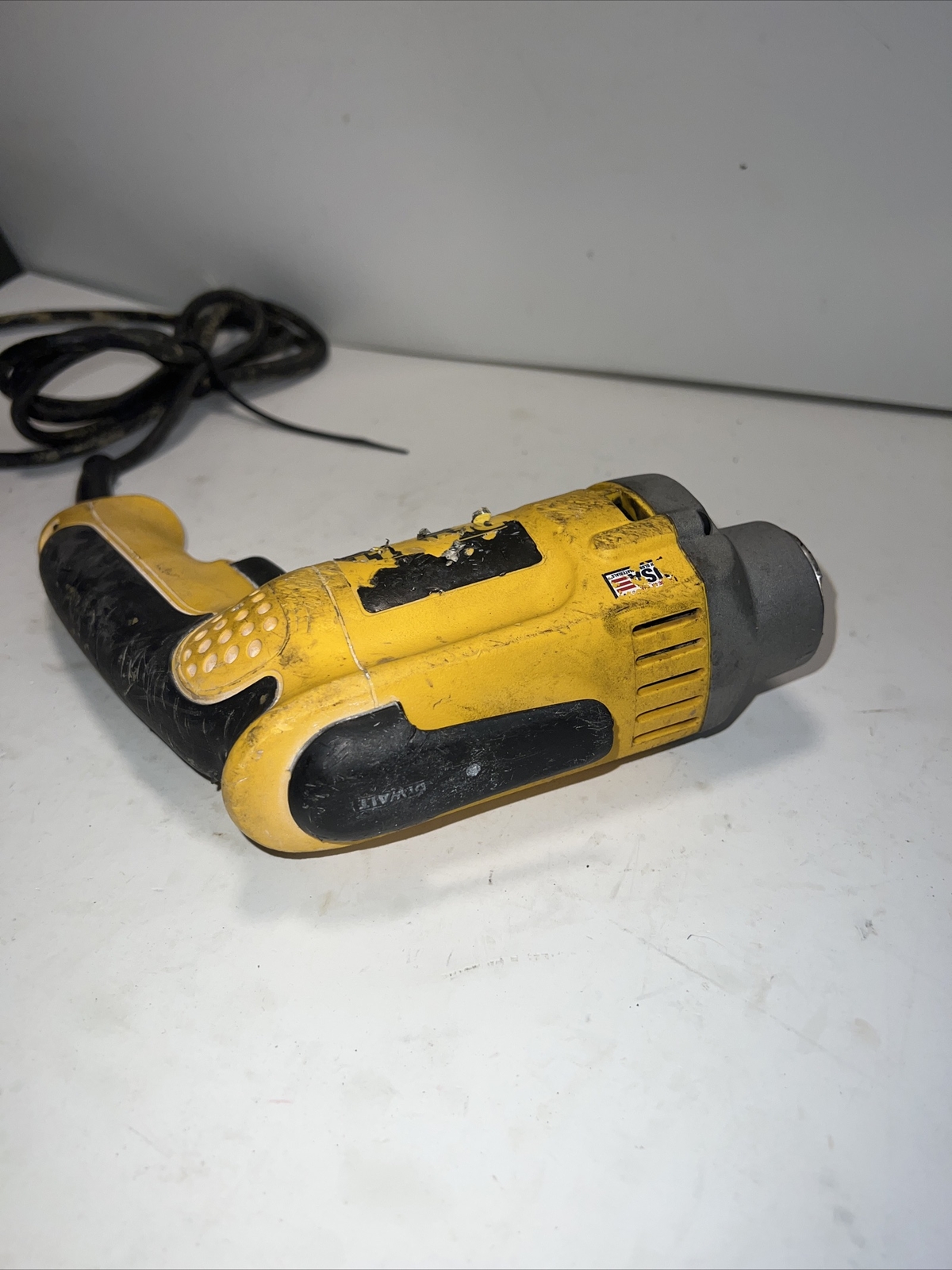 DEWALT DW272 4000RPM VSR Drywall Screwdriver – Yellow For Parts