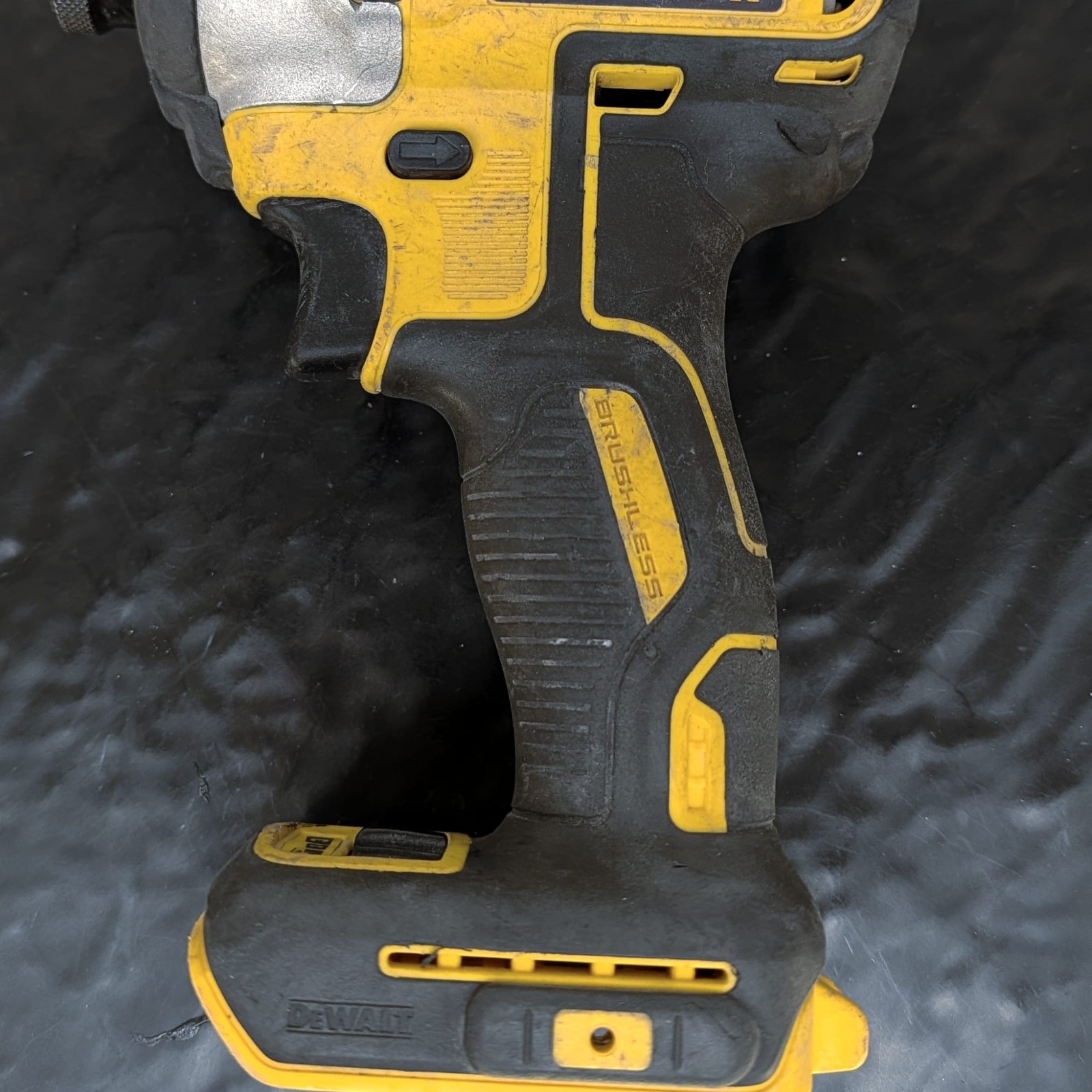 DEWALT DCF887 20V MAX XR Brushless 1/4 Inch 3 speed Impact Driver Tool Only
