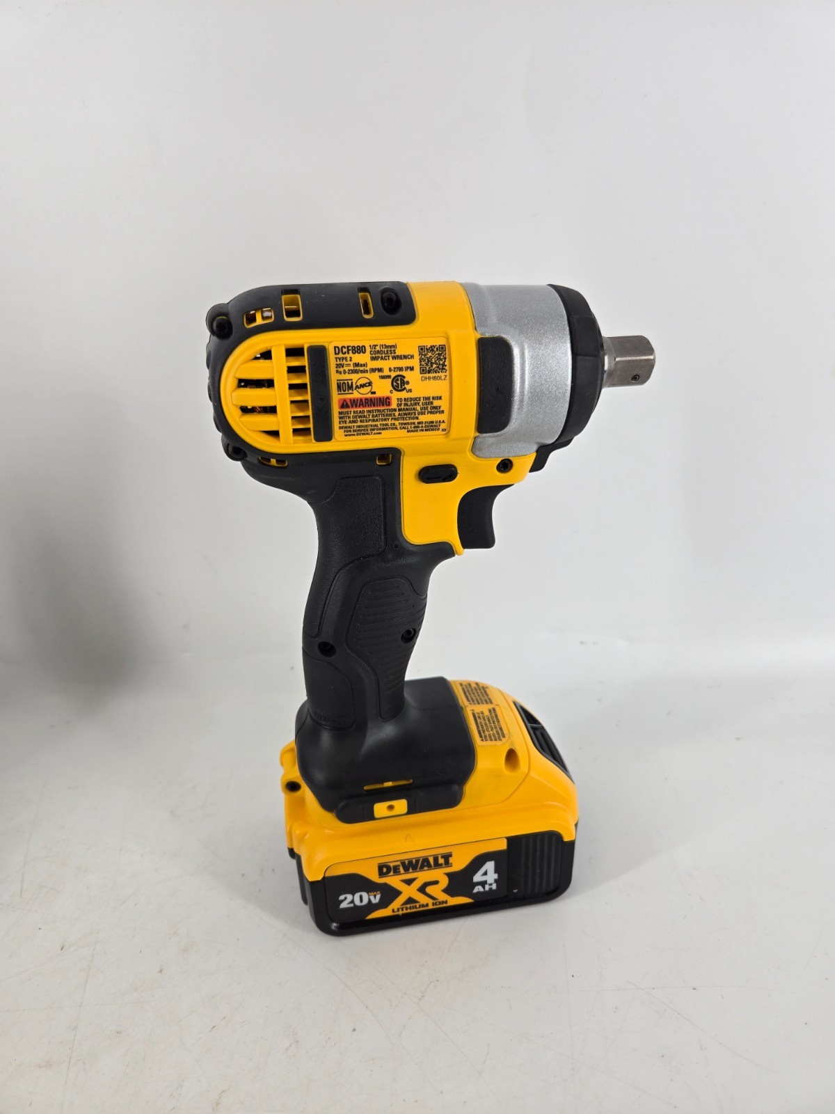 DeWALT DCF880 20V MAX XR Brushless Cordless 1/2&Prime; Impact Wrench Tool Kit