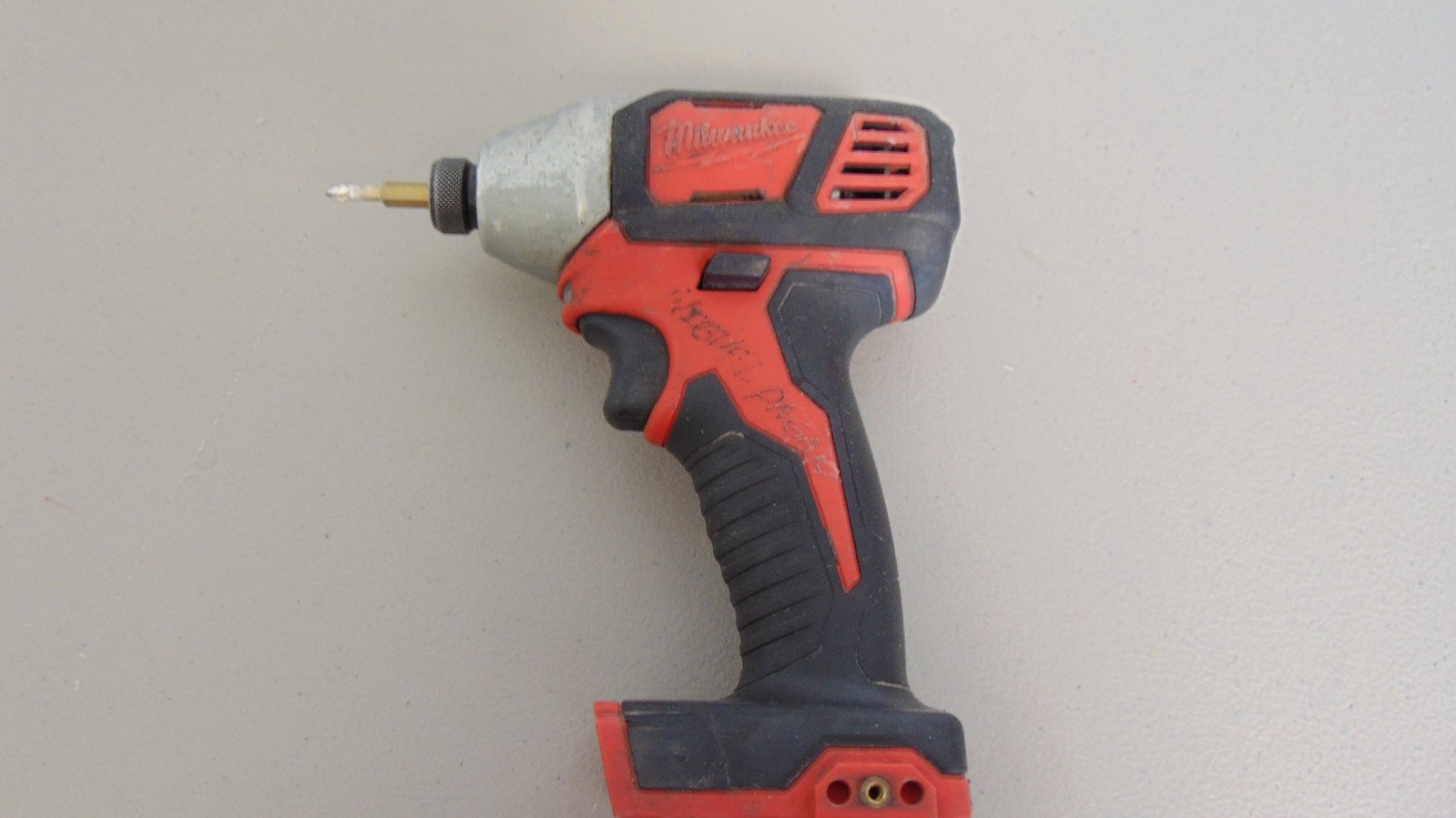 Milwaukee 2656-20 1/4&Prime; M18 Hex Impact Driver 18V- TOOL ONLY – FREE SHIPPING