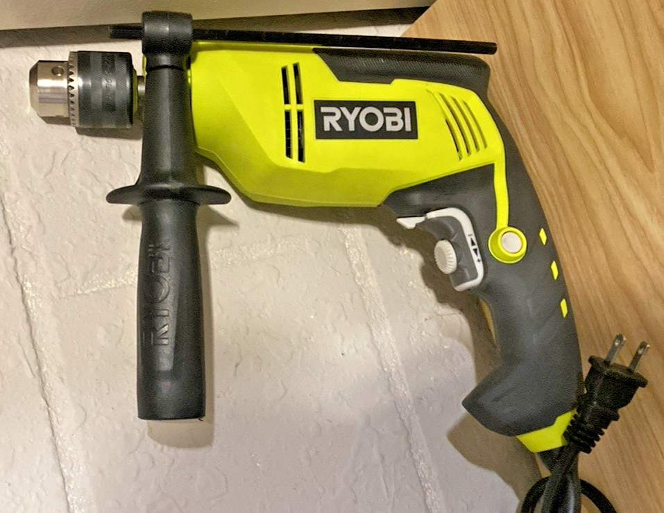 RYOBI D620H 5/8&Prime; Variable Speed Hammer Drill w/ 5pc Carbide Masonry Bit Set