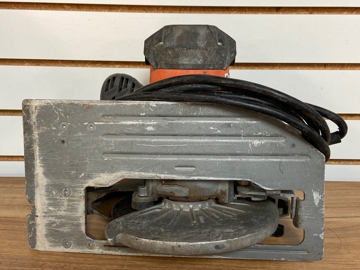 RIDGID 15 Amp 7-1/4 in. Circular Saw, R3205VN corded electric (TDW023702)