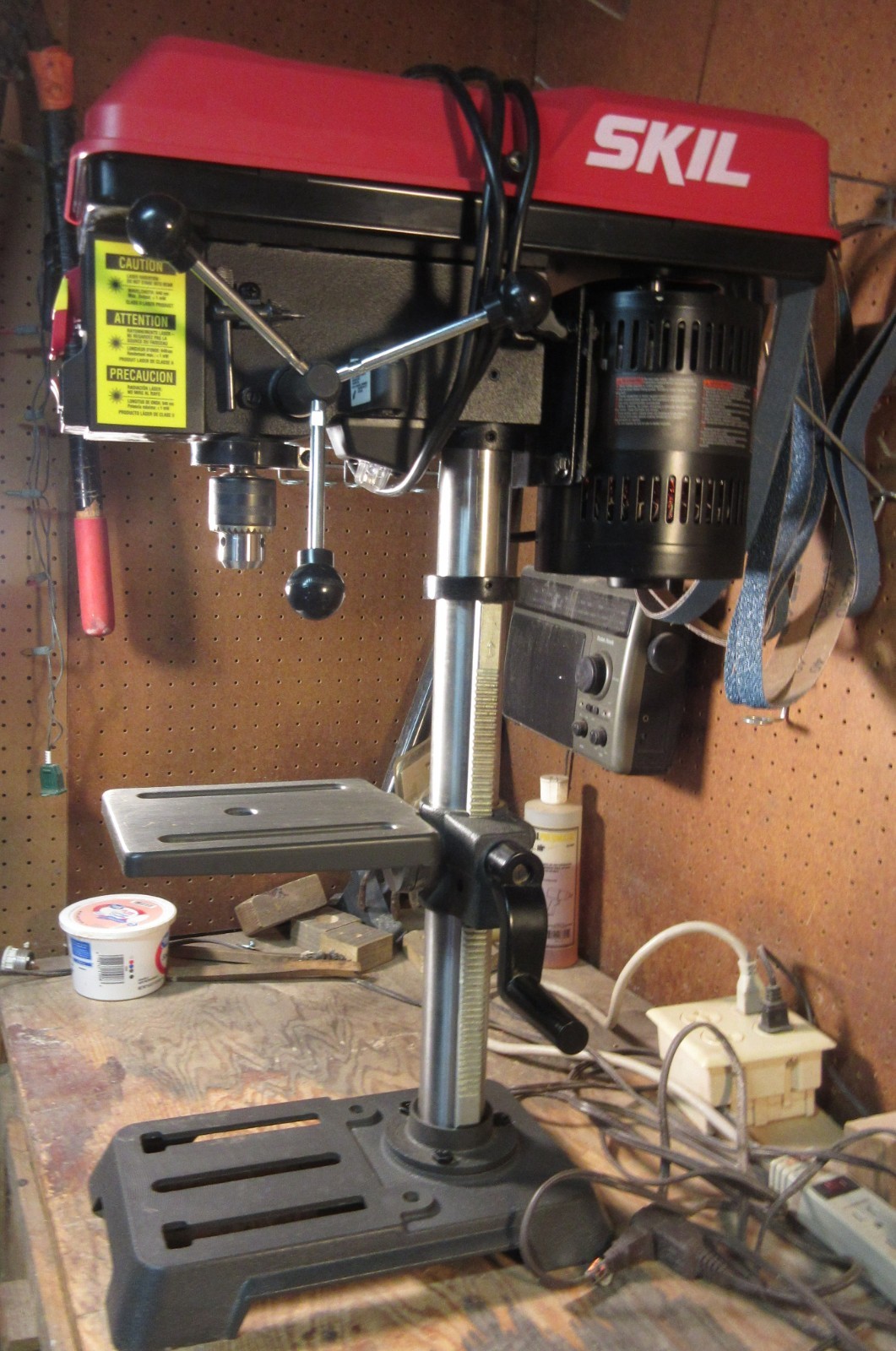 SKIL 6.2 Amp 10 In. 5-Speed Benchtop Drill Press w/ Laser Alignment & Work Light