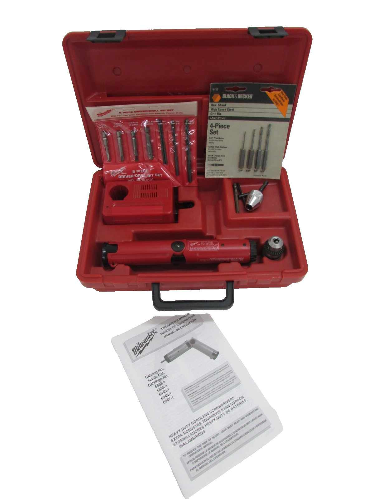 MILWAUKEE TOOLS 2.4V CORDLESS SCREWDRIVER 6539-1 w/ BATTERY CHARGER & CASE