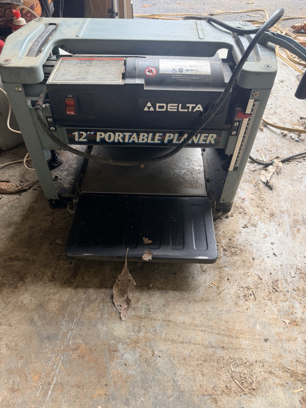 Delta Tools Model 22-540 Portable Thickness Planer Plane 12 x 5.9 Inch