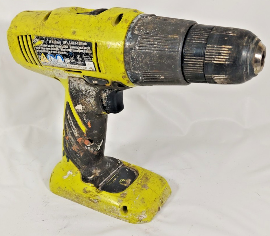 Ryobi P209 18V Drill/Driver Tool With Battery
