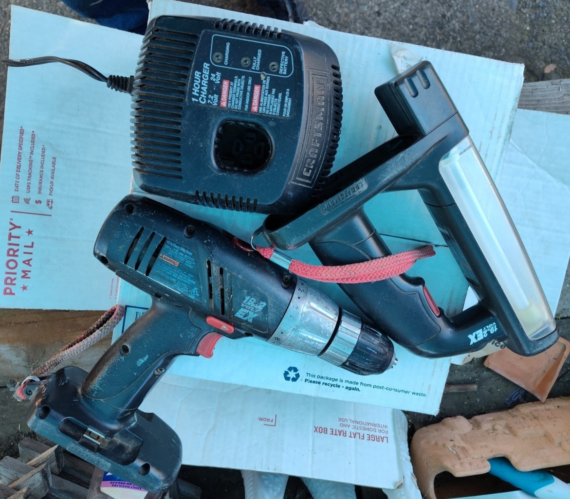 Craftsman C3 19.2v Volt 1/2&Prime; in. Drill Tested And Working NO battery