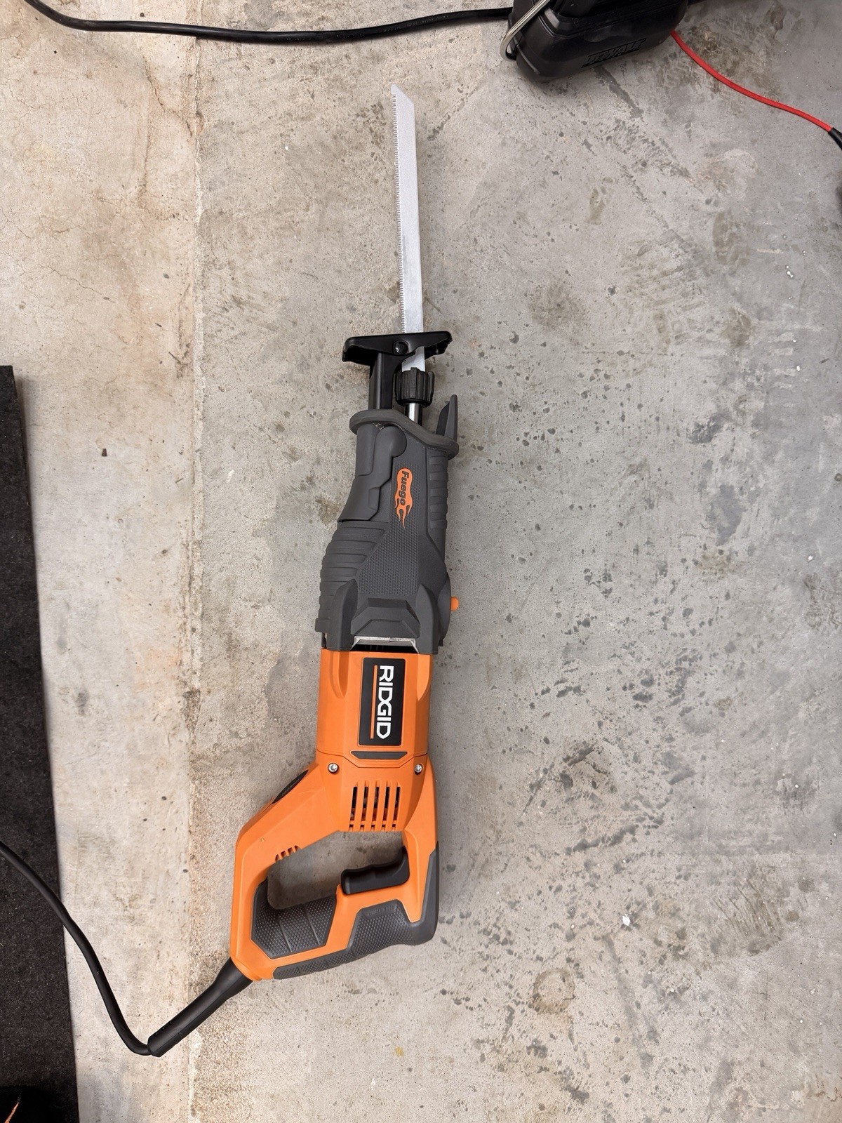RIDGID R3002 120V Corded Reciprocating Saw, Brushed Motor, Case & Blades
