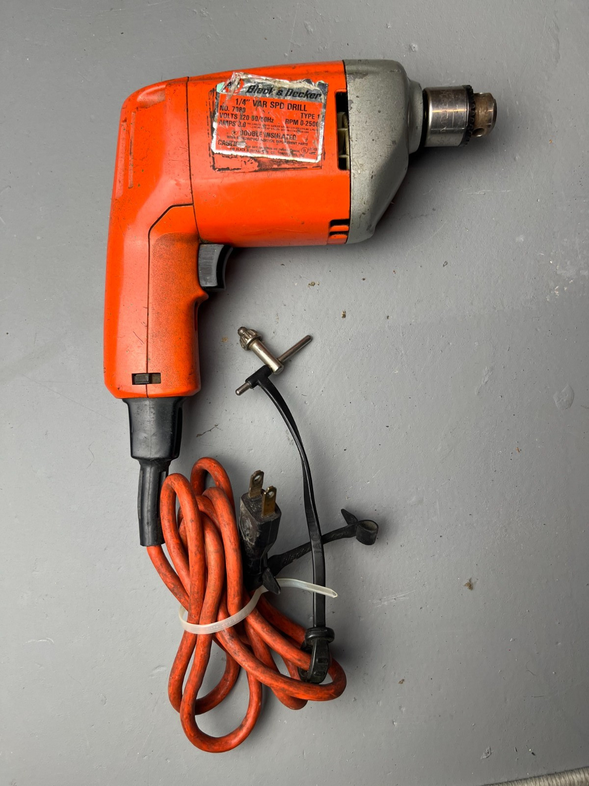 Black And Decker 1/4&Prime; Variable Speed Drill 7080 Type 1 Vintage 3.0 Amps WORKS