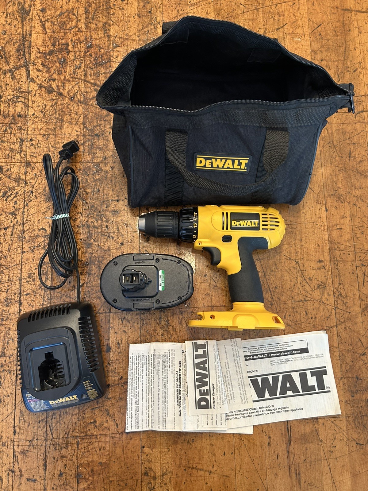 EUC DEWALT #DC970 DRILL SET CHARGER 18V BATTERY & CANVAS CARRY ALL BAG