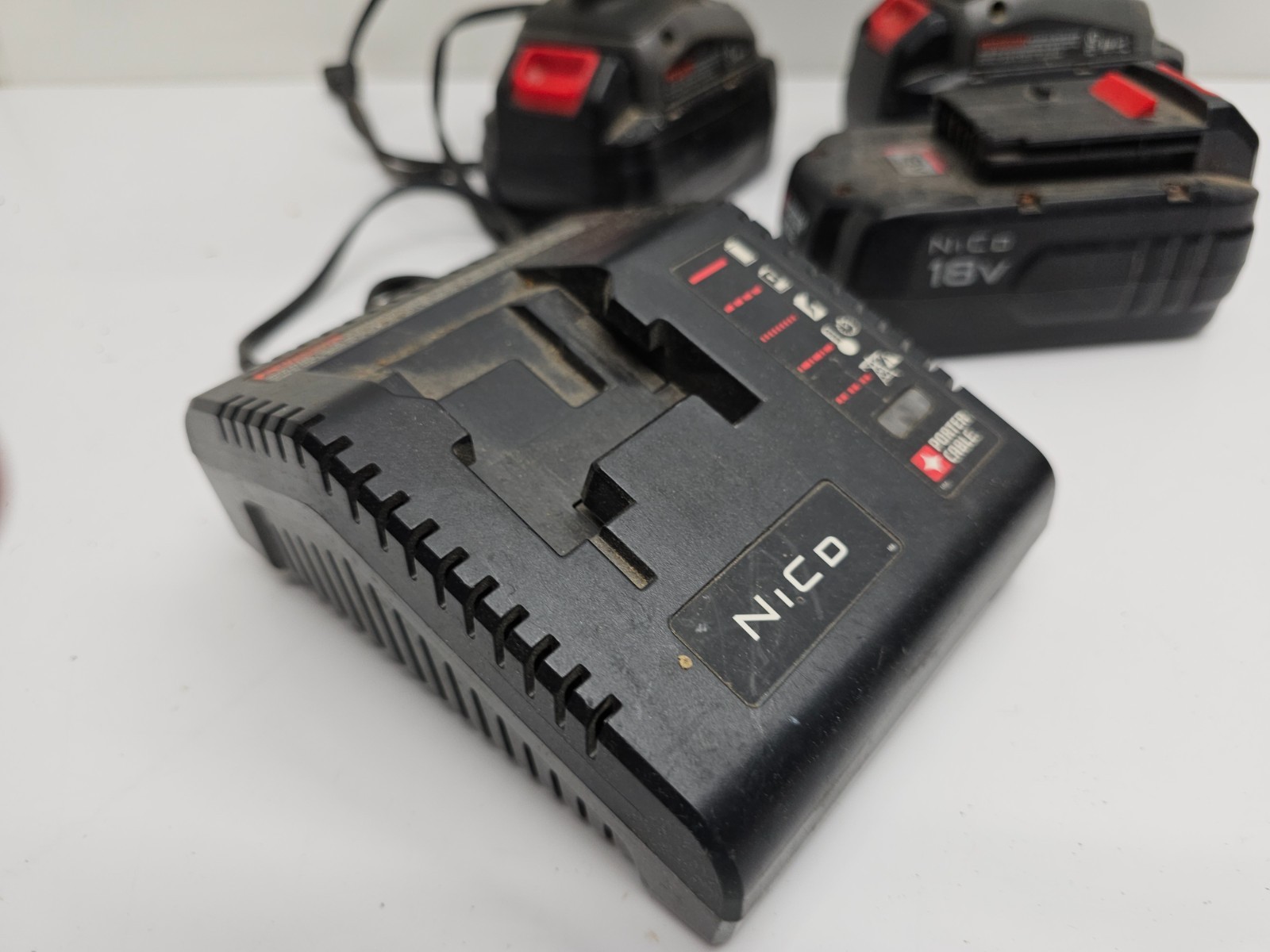 Porter-Cable PC1800D 18V 1/2in Drill Lot 2, Charger