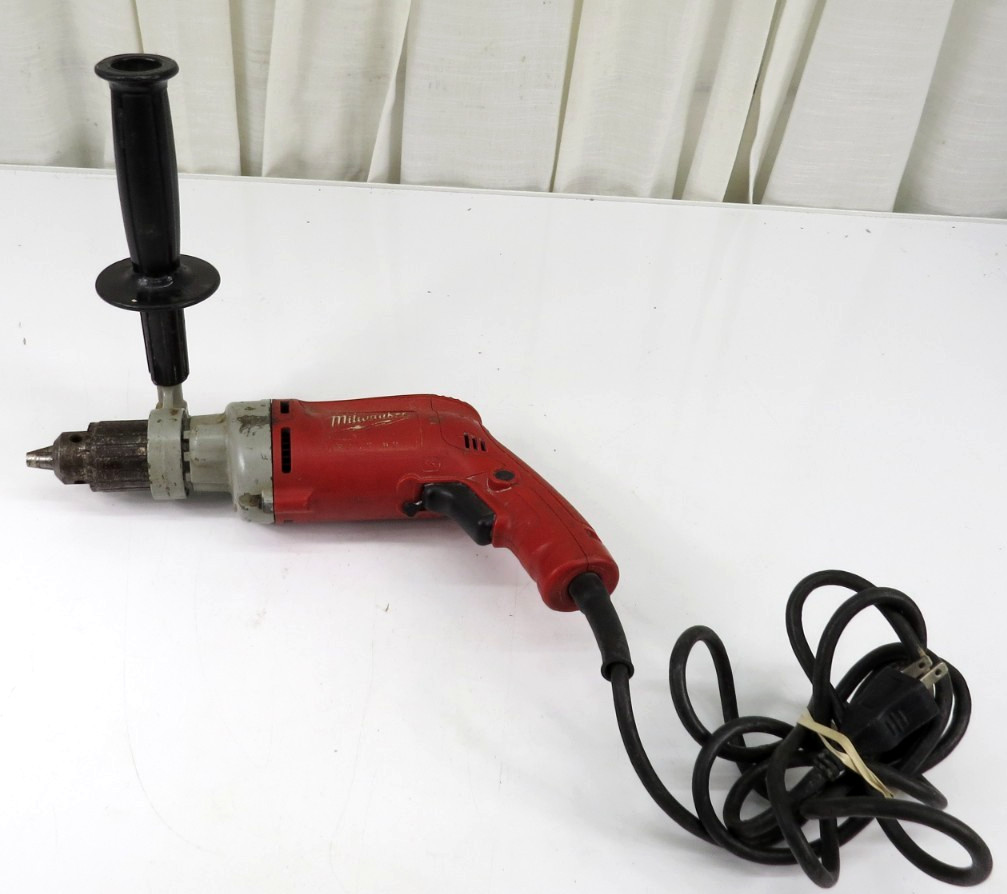MILWAUKEE 0299-20 1/2 » Magnum Heavy Duty Drill 8 Amps 120V Corded Electric