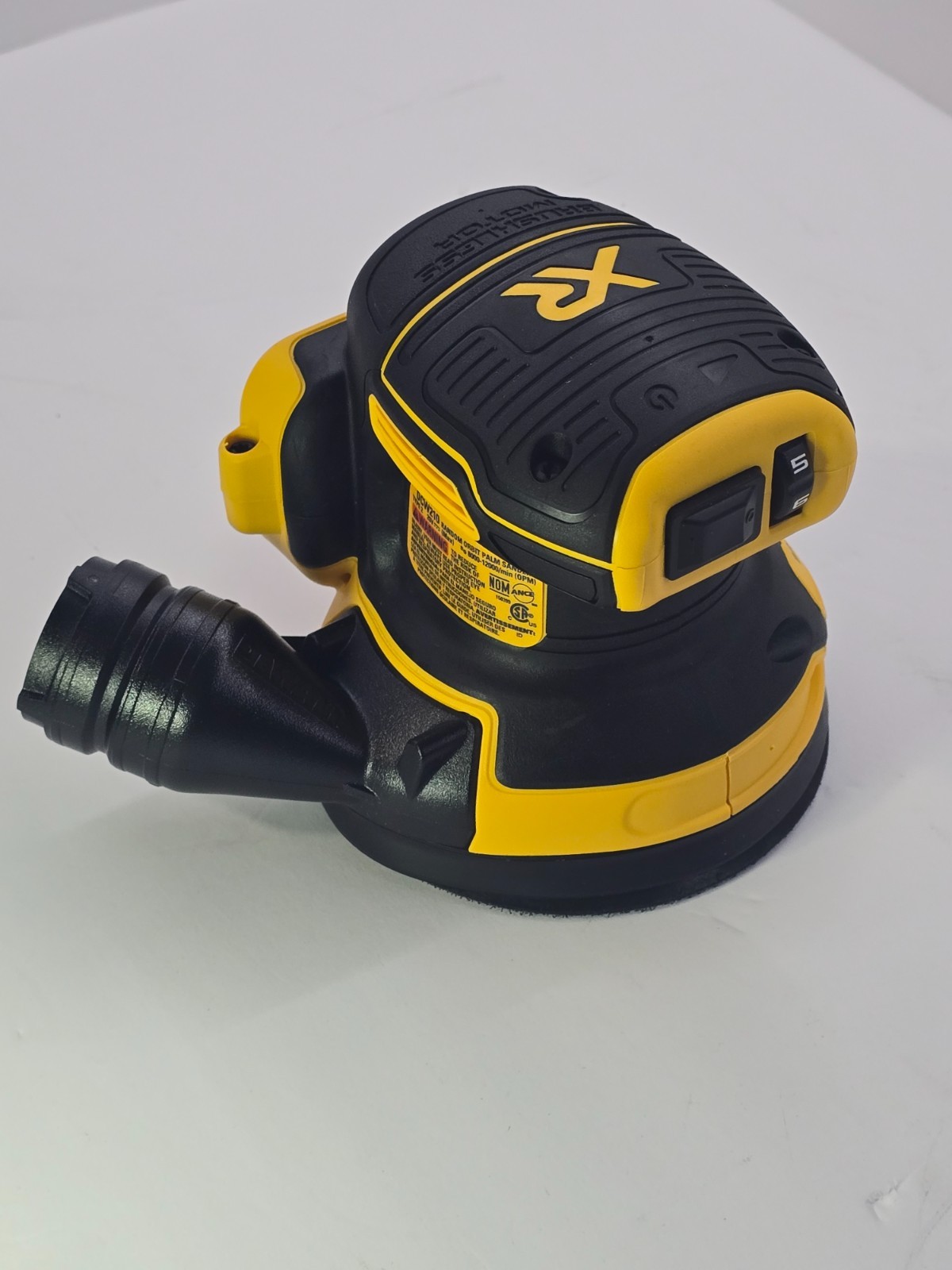 DEWALT DCW210B 20V MAX XR Brushless Cordless 5 in. Random Orbit Sander Tool Only