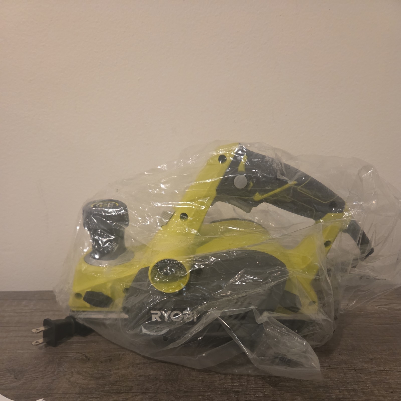 Ryobi 6 Amp Corded 3-1/4 in. Hand Planer – HPL52K