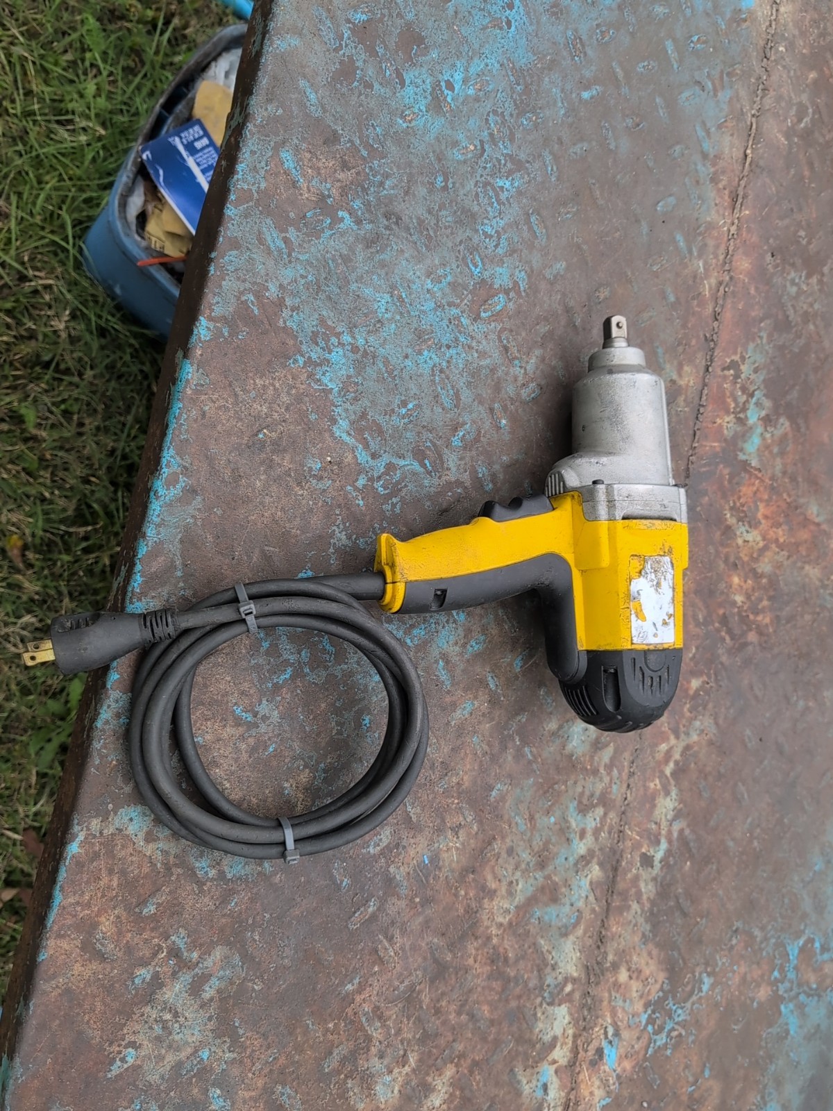 DEWALT 1/2&Prime; IMPACT WRENCH DW292