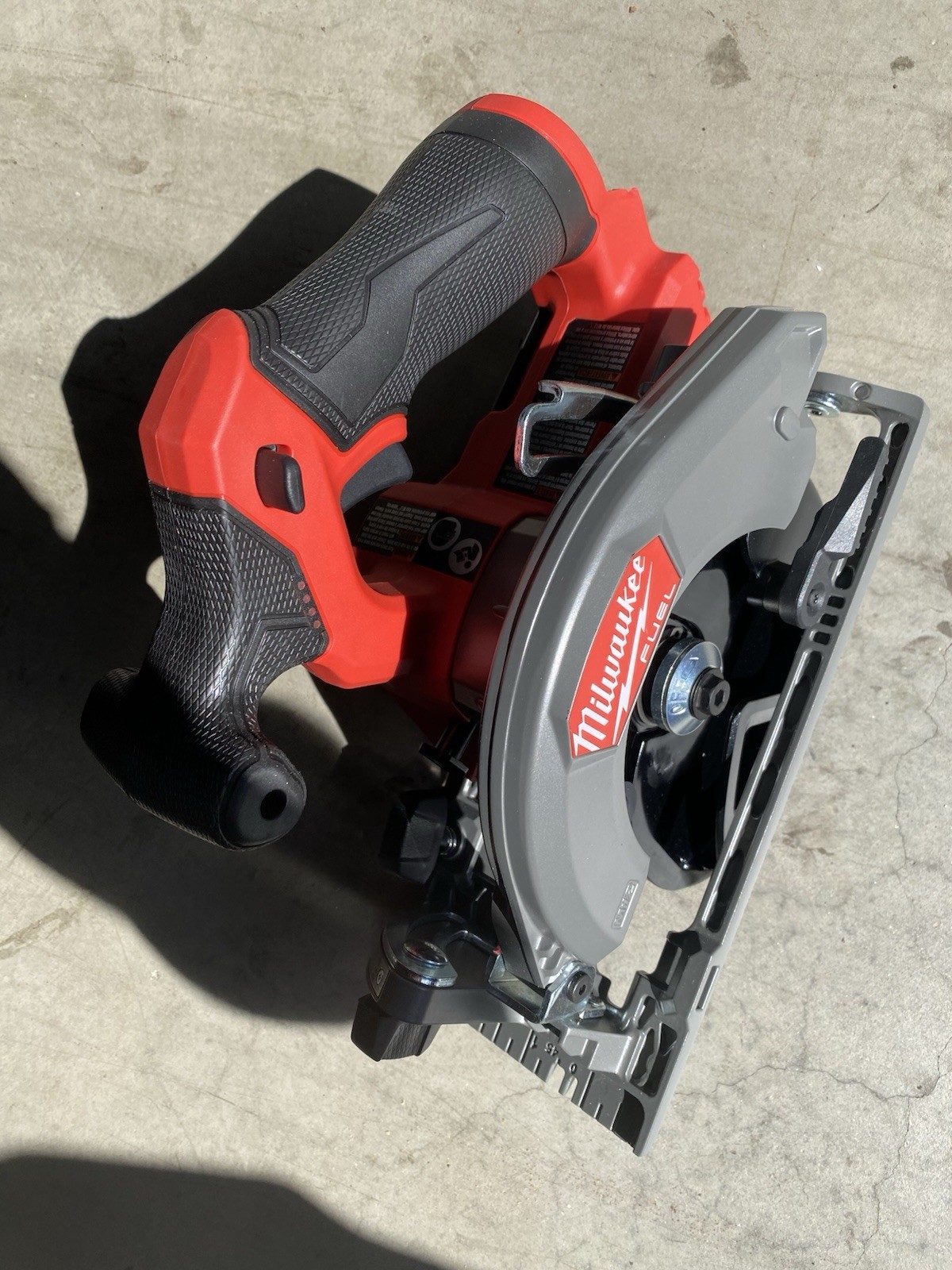 Milwaukee M12 FUEL 5-3/8&Prime; Circular Saw 2521-20 Brushless