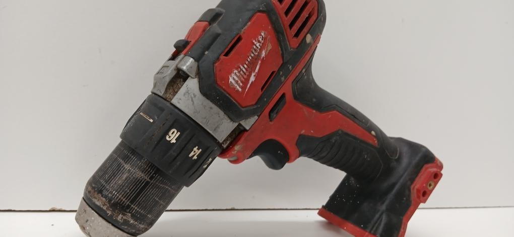 MILWAUKEE TOOLS 2606-20 (P06033833)