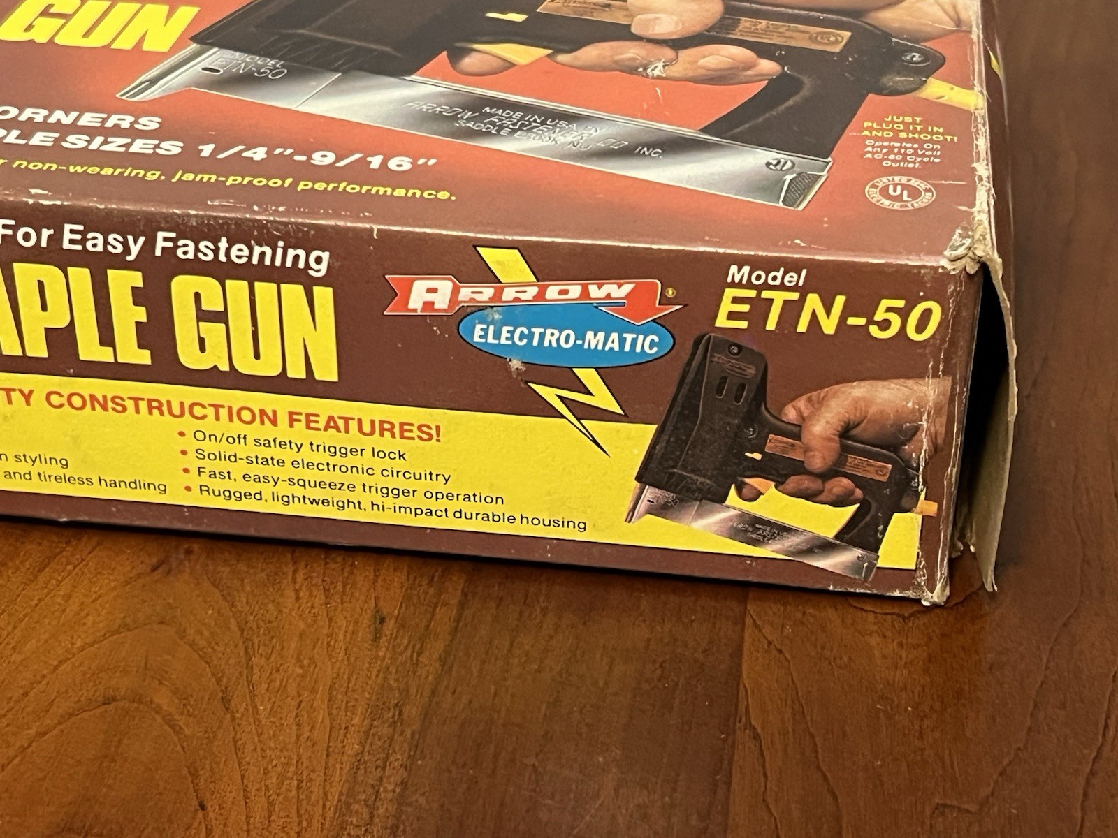 VTG Arrow ETN-50 Electric Staple Gun W/ Original Box ELECTRO-Matic TESTED WORKS