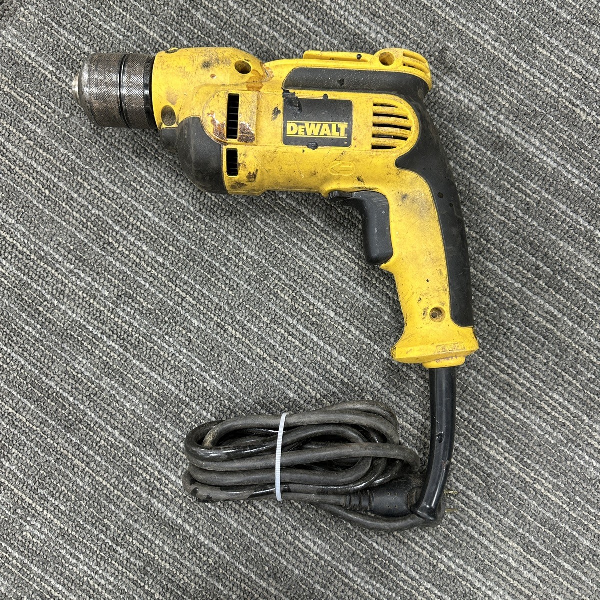 DEWALT DWD112 3/8 inch VSR Pistol Grip Drill (CP1017630)