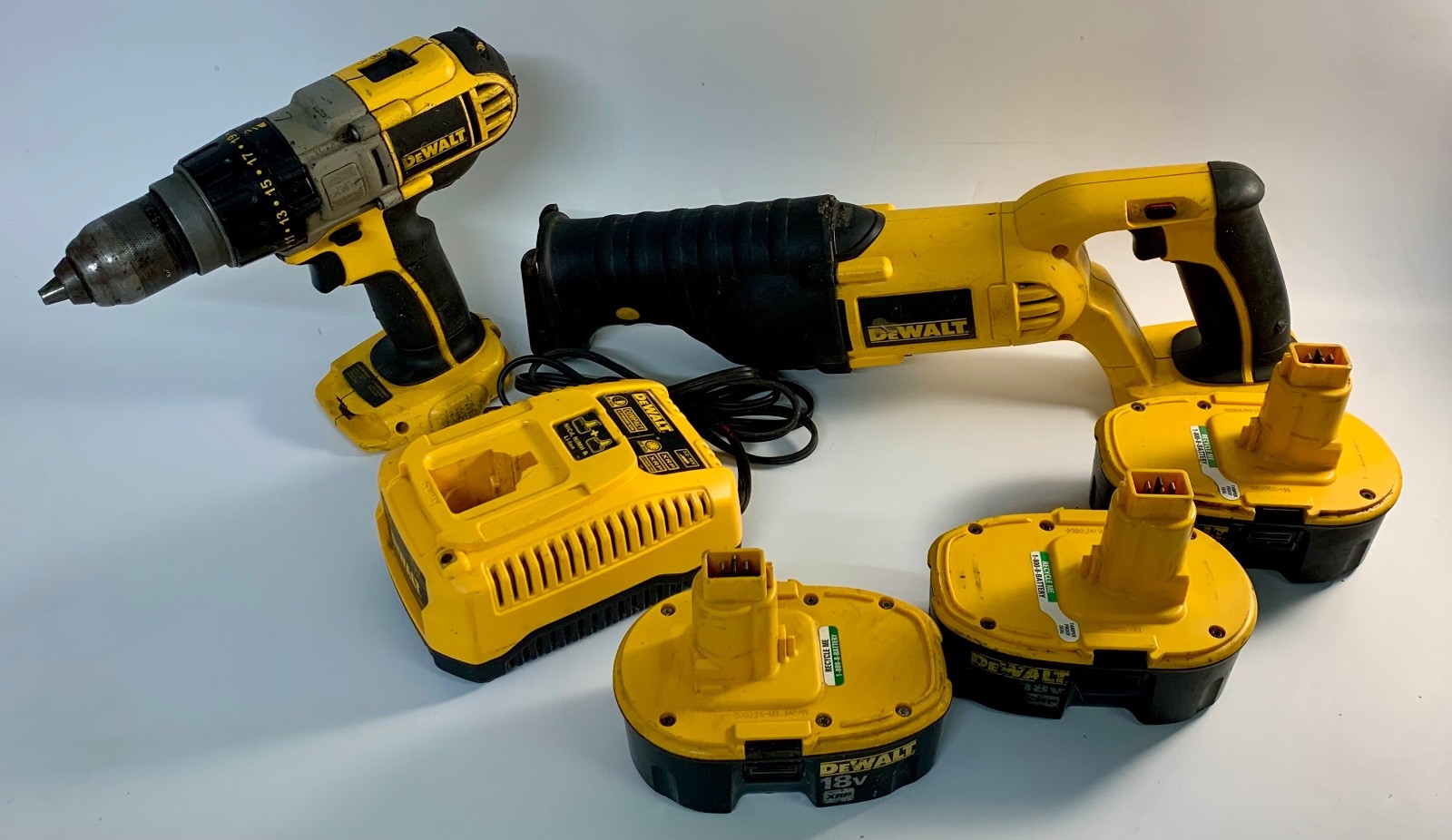DeWalt DC385 18V Reciprocating Saw & DCD940 Drill Set w/ Batteries & Charger