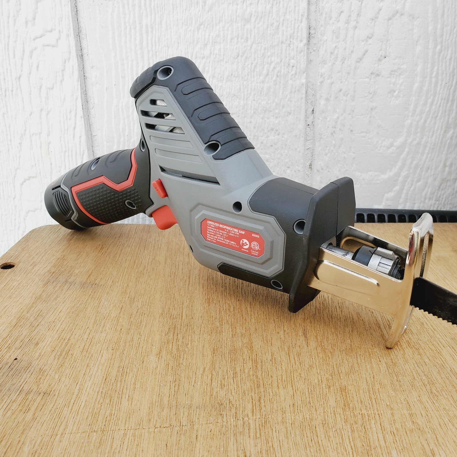 Hyper Tough 12V Max Lithium-Ion Compact Reciprocating Saw 1.5Ah Battery &Charger