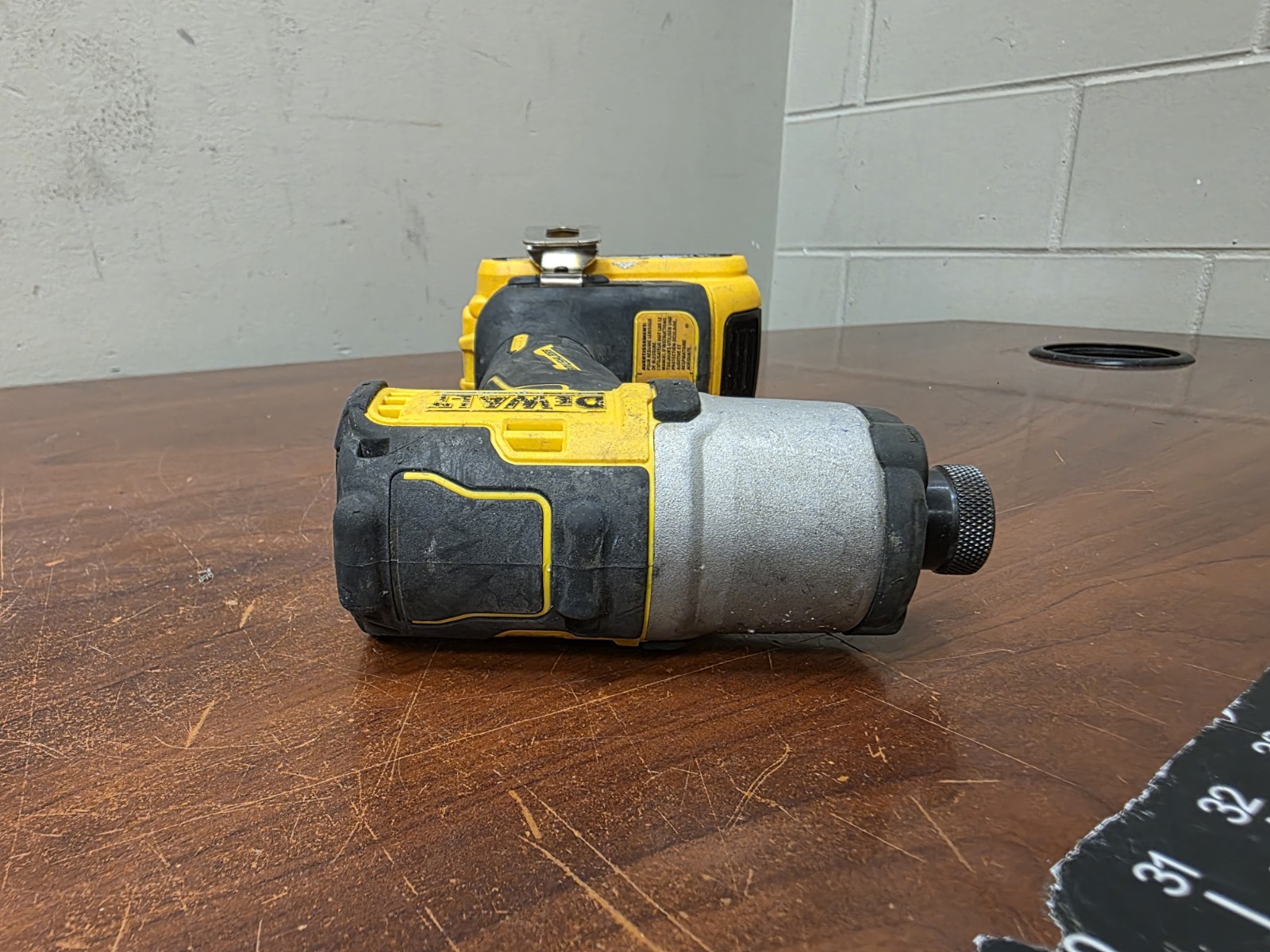 DeWALT DCF840 20V MAX 20 Volt Brushless Cordless 1/4&Prime; Hex Impact Driver