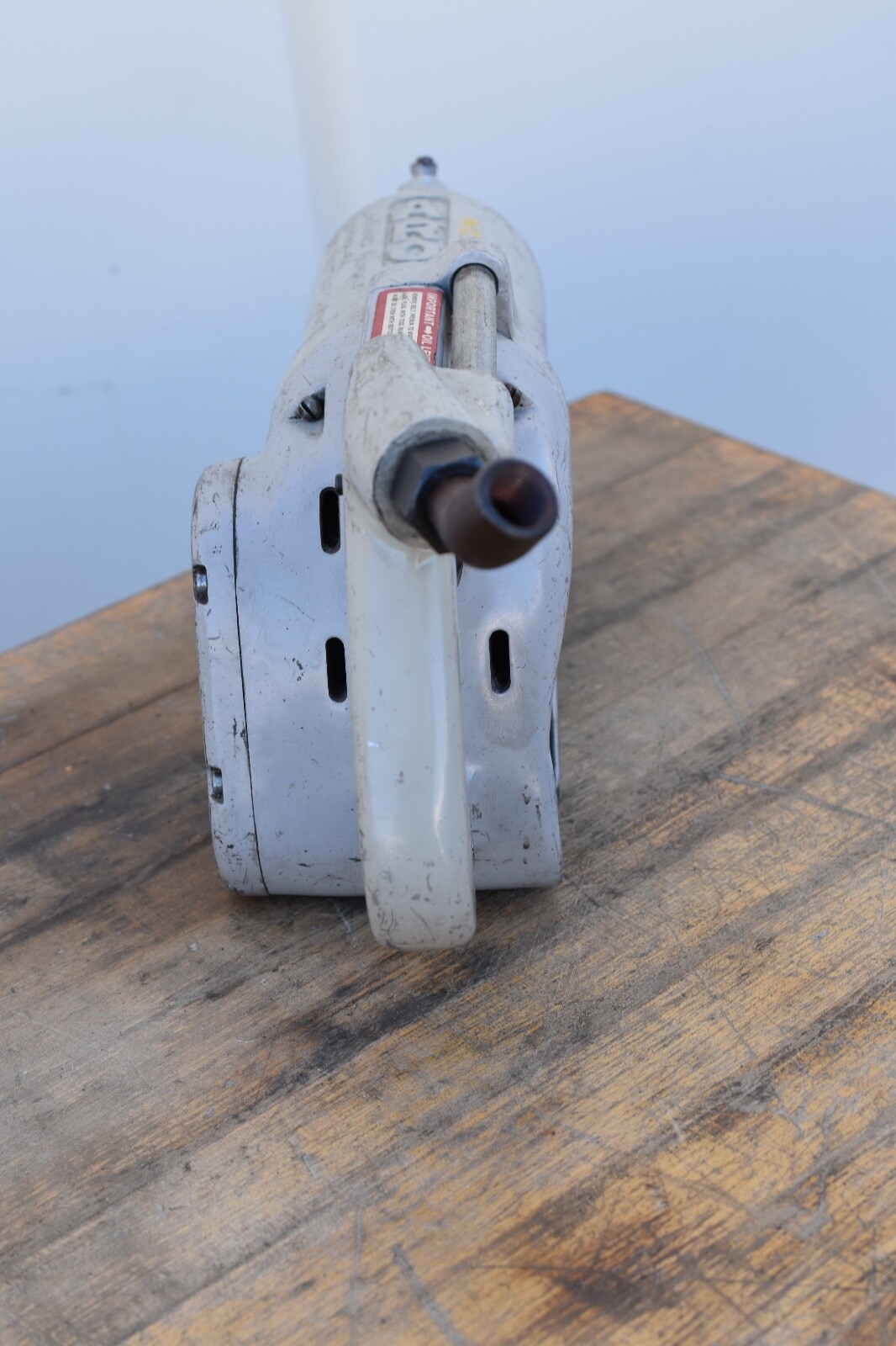 ARO locomotive air belt sander 3&Prime; x 24&Prime;, 1800 rpm, model 8311B