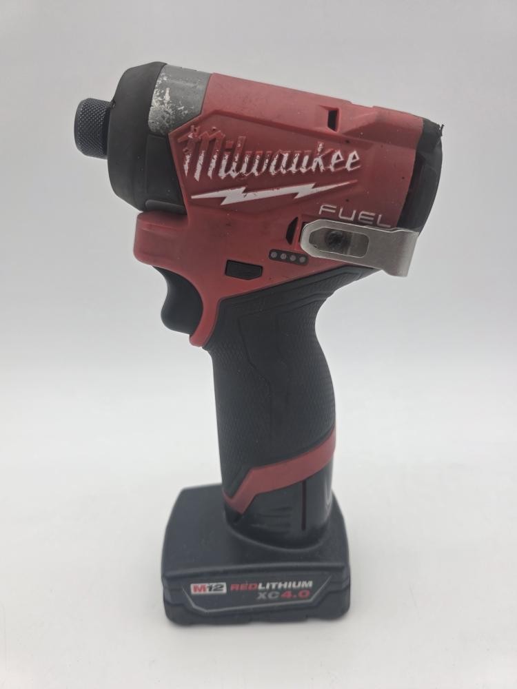 Milwaukee 3453-20 M12 12V 1/4&Prime; Hex Impact Driver w/ XC4.0 Battery & Charger