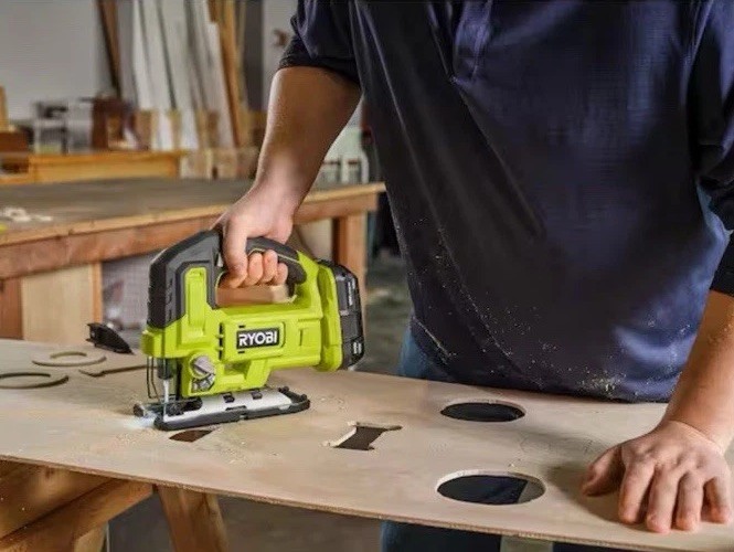 RYOBI ONE+ 18V Cordless Jig Saw Tool Only PCL525 NEW
